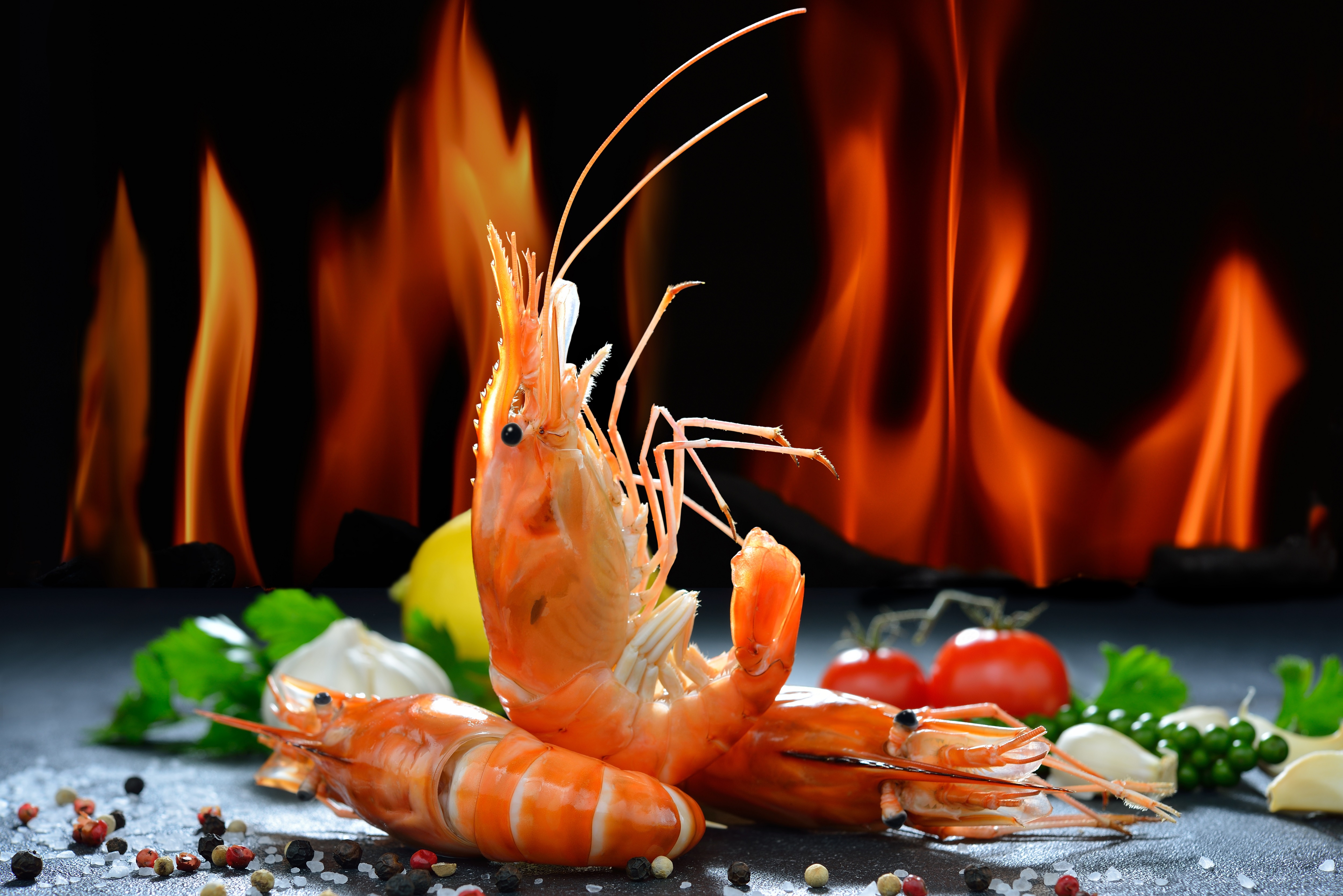 869388 baixar papel de parede comida, camarão, chamas, produto do mar - protetores de tela e imagens gratuitamente