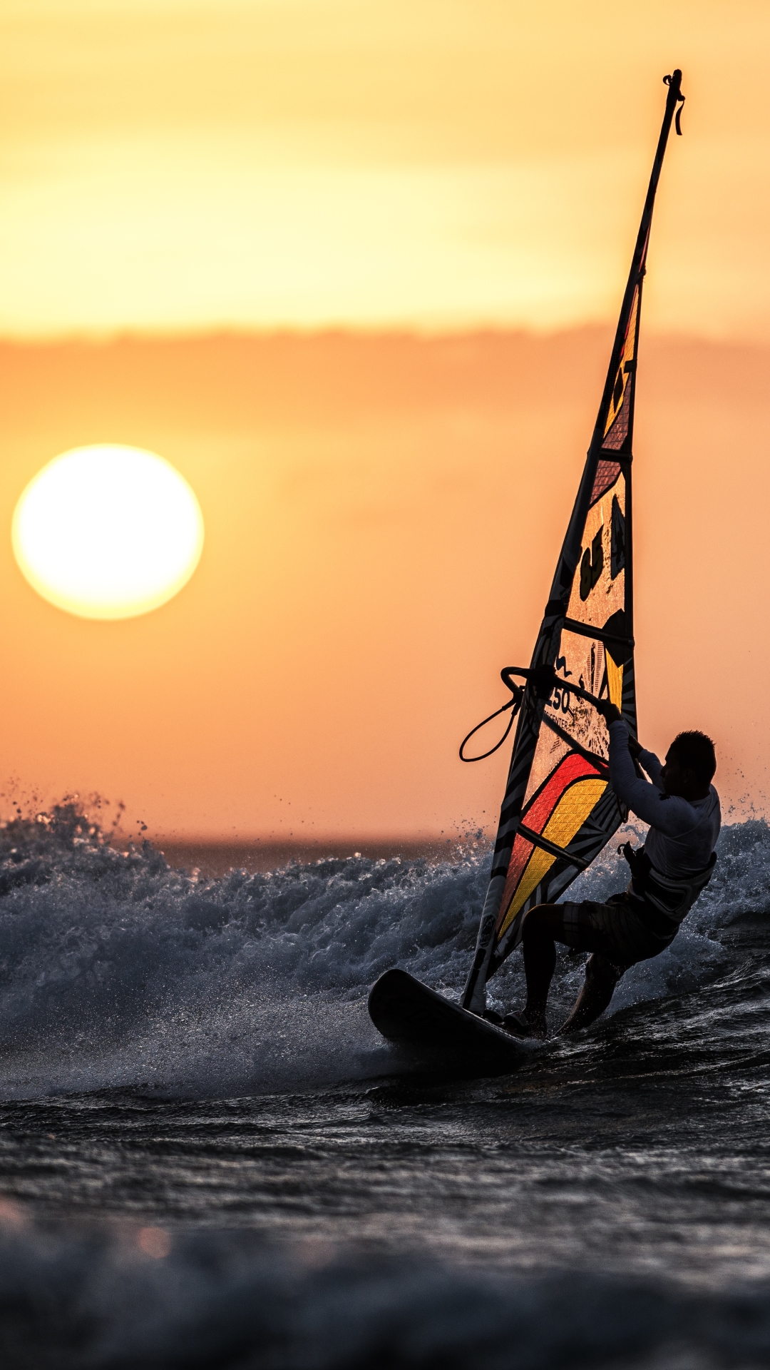 Download mobile wallpaper Sports, Sunset, Sun, Windsurfing for free.