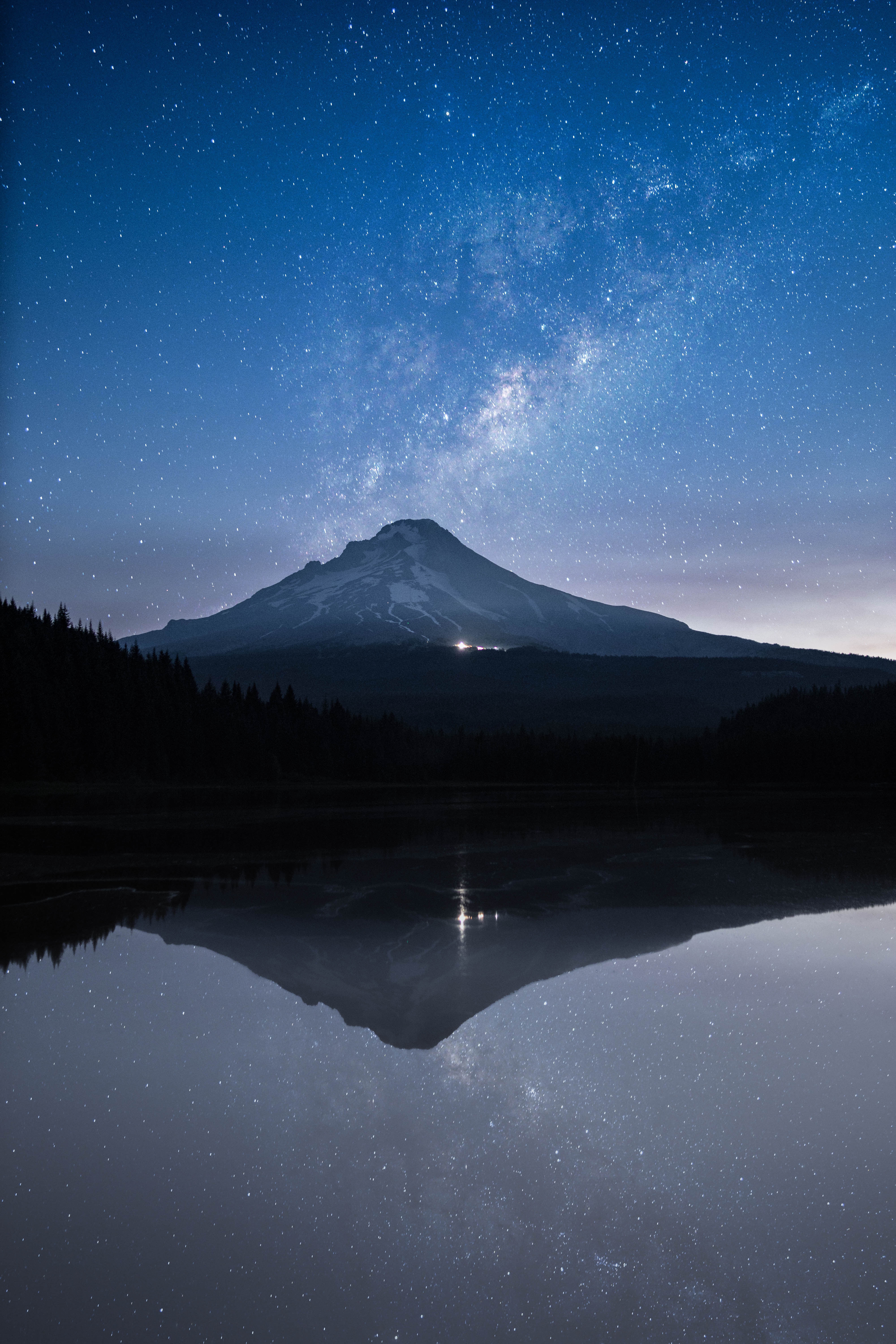 PCデスクトップに自然, 湖, 反射, 薄明, 夕暮れ, 山, 星空画像を無料でダウンロード
