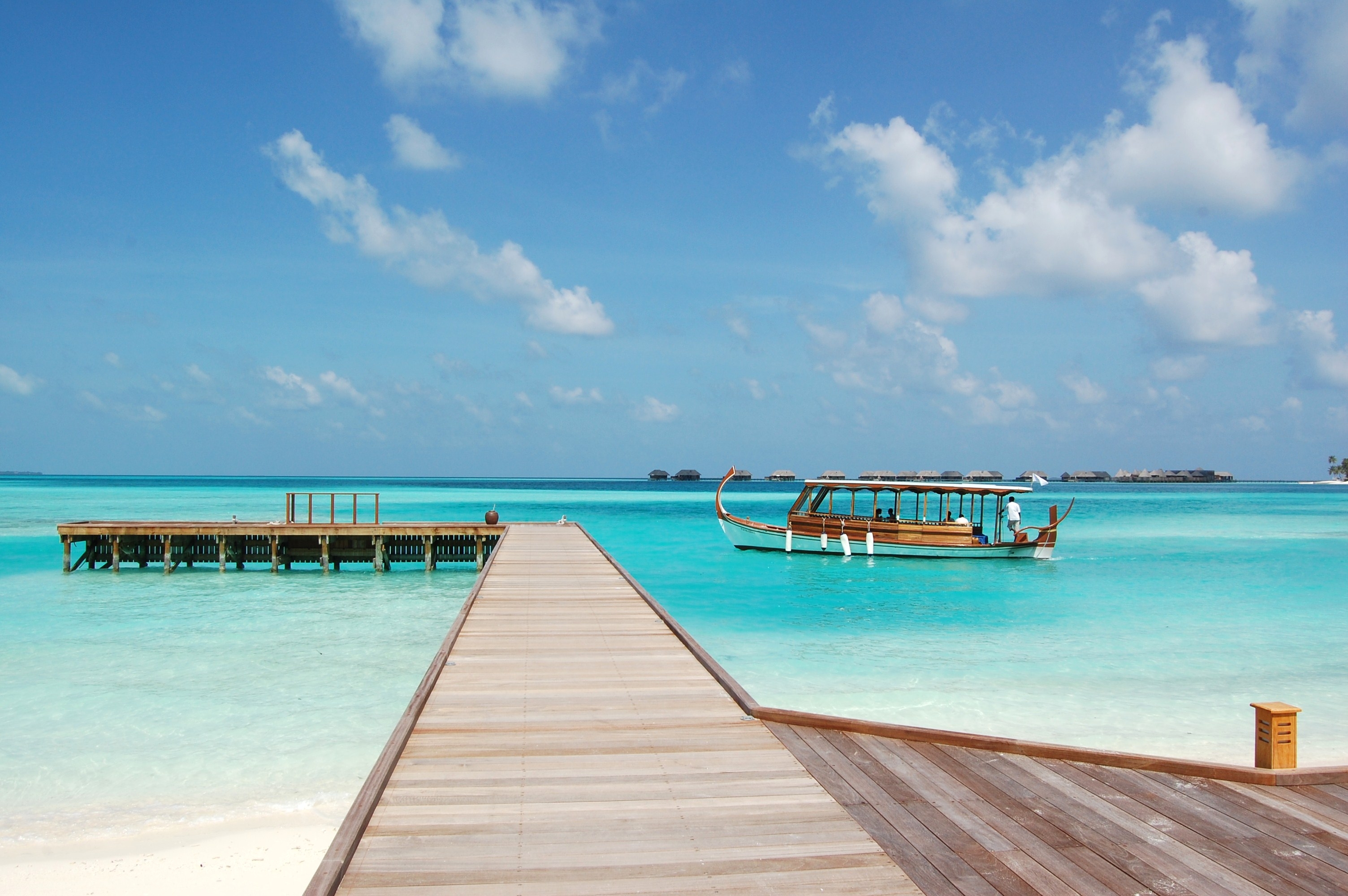 Download mobile wallpaper Beach, Sky, Nature, Sea, Maldives for free.