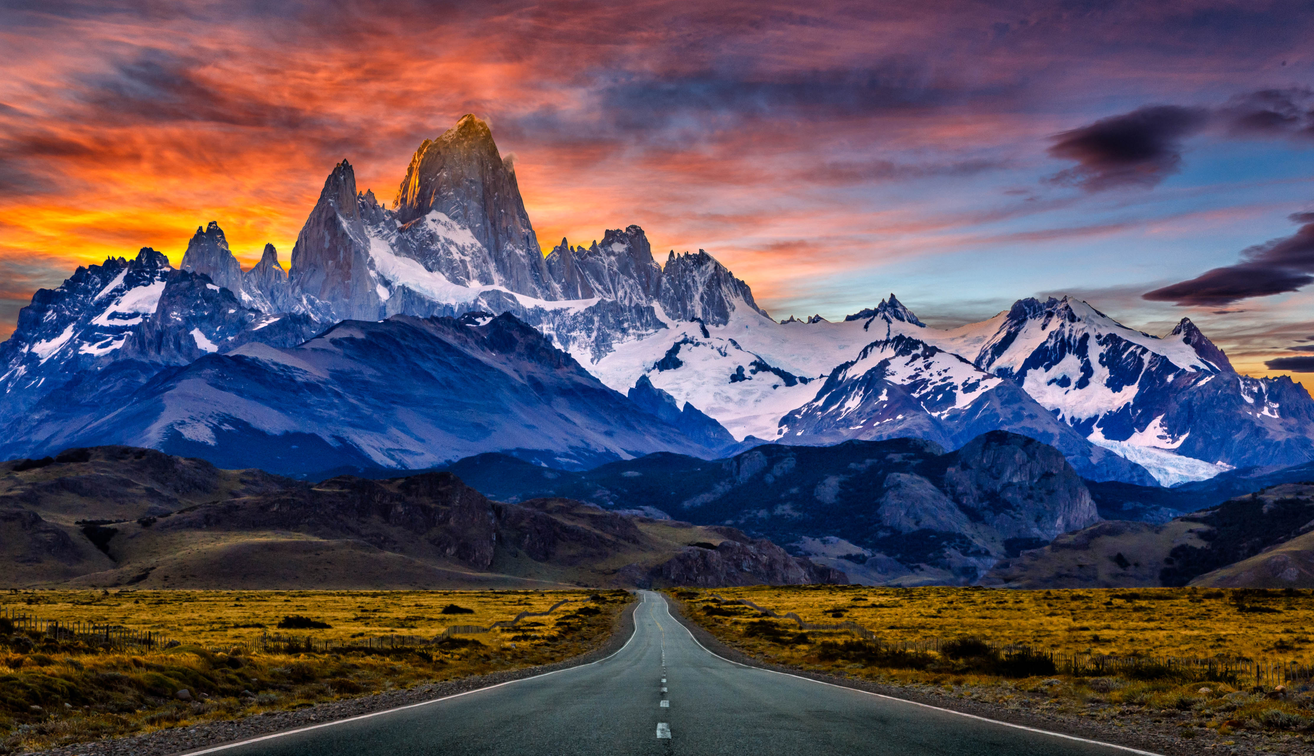 355022 Hintergrundbild herunterladen berge, erde/natur, berg fitz roy, argentinien, gebirge, patagonien, straße, sonnenuntergang - Bildschirmschoner und Bilder kostenlos