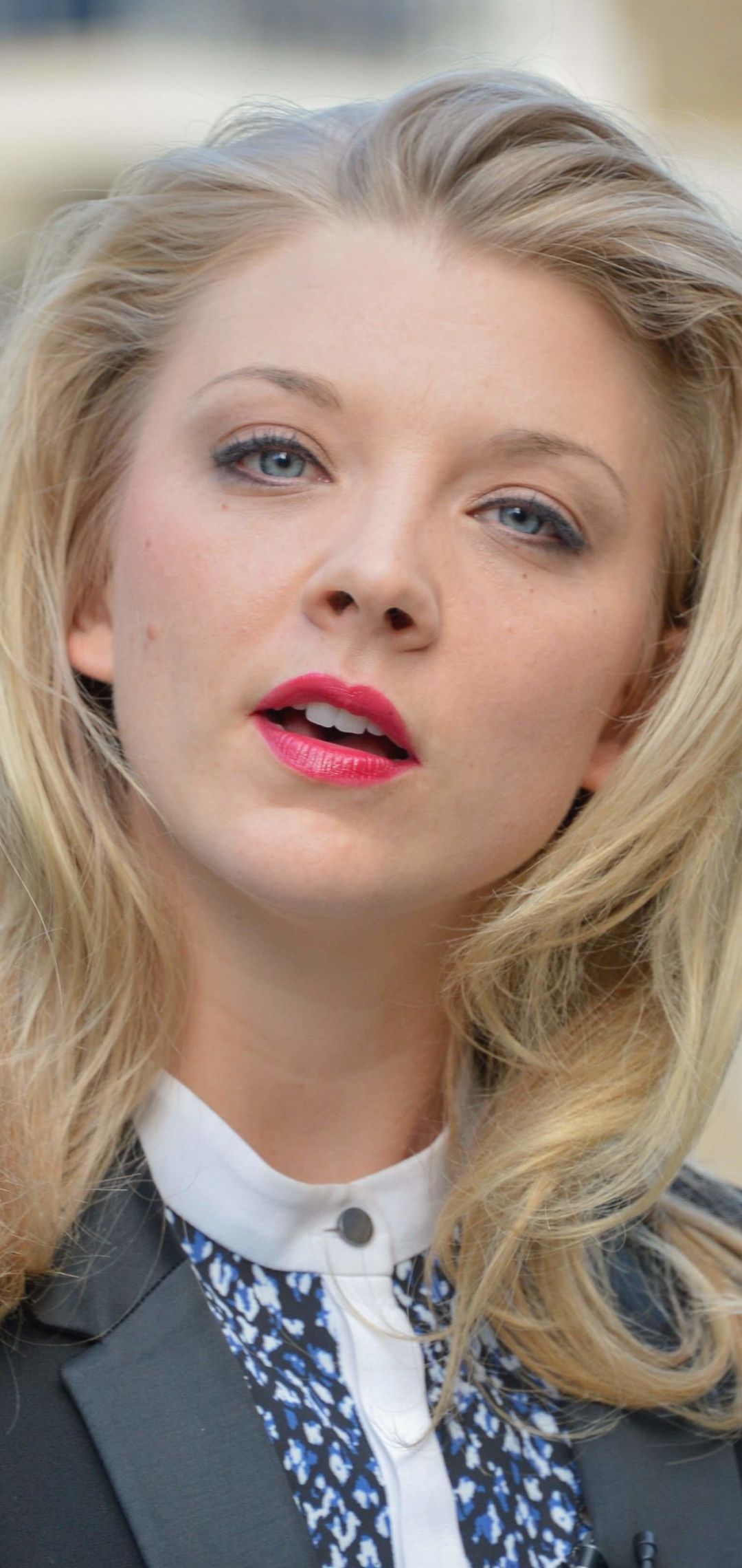 Download mobile wallpaper Blonde, Face, Blue Eyes, Celebrity, Actress, Natalie Dormer for free.