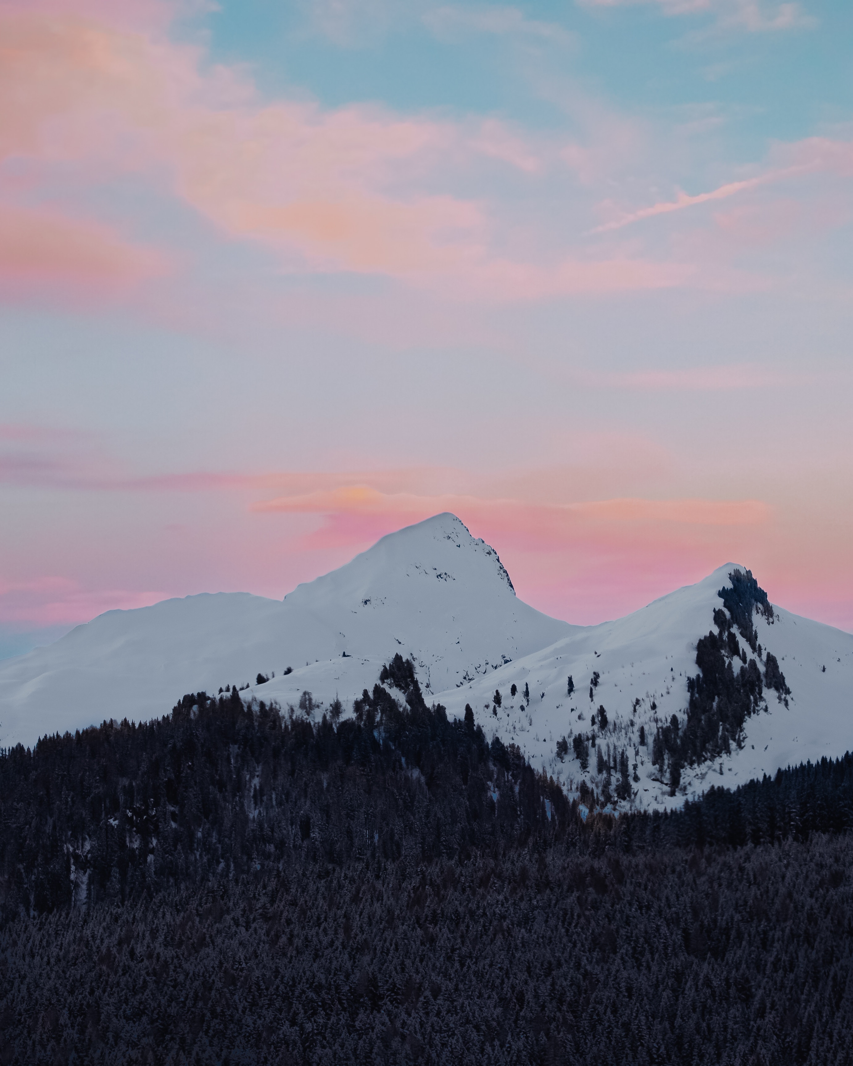 131745 descargar fondo de pantalla naturaleza, cielo, montañas, vértice, arriba, cubierto de nieve, nevado, paisaje de montaña: protectores de pantalla e imágenes gratis