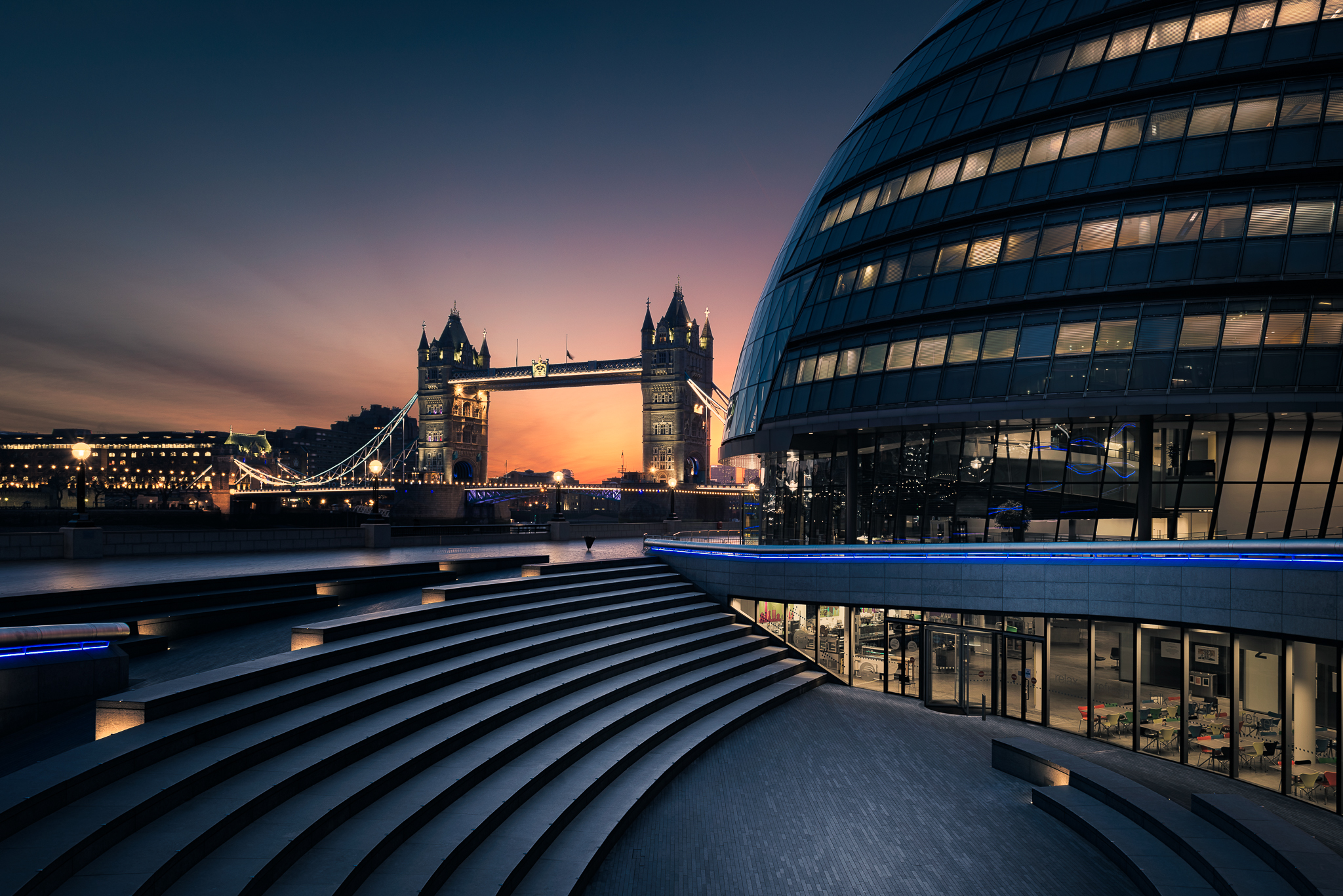 Laden Sie das Architektur, London, Gebäude, Vereinigtes Königreich, England, Themse, Tower Bridge, Brücken, Menschengemacht-Bild kostenlos auf Ihren PC-Desktop herunter