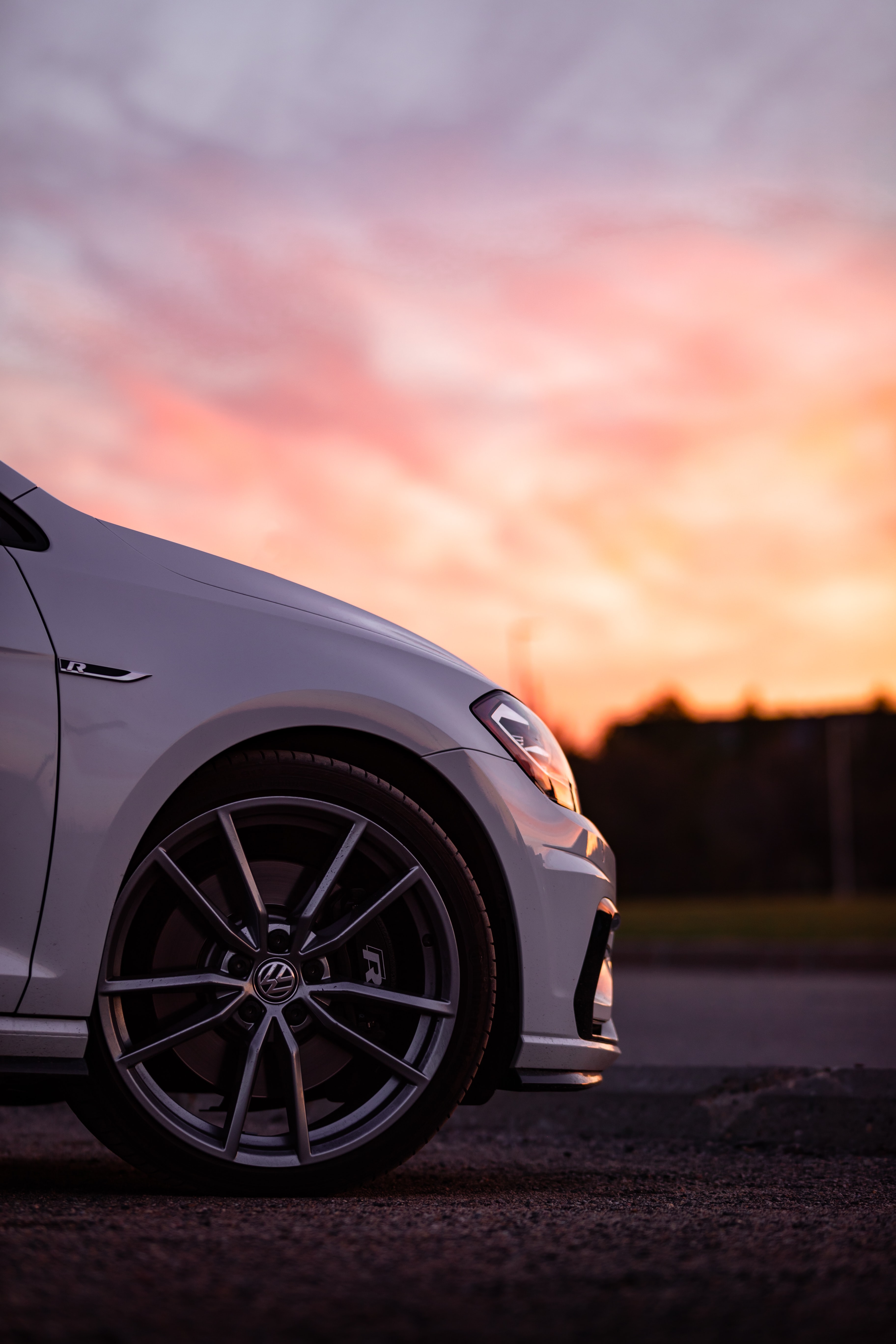 Download mobile wallpaper Side View, Sky, Machine, Wheel, Car, Cars for free.