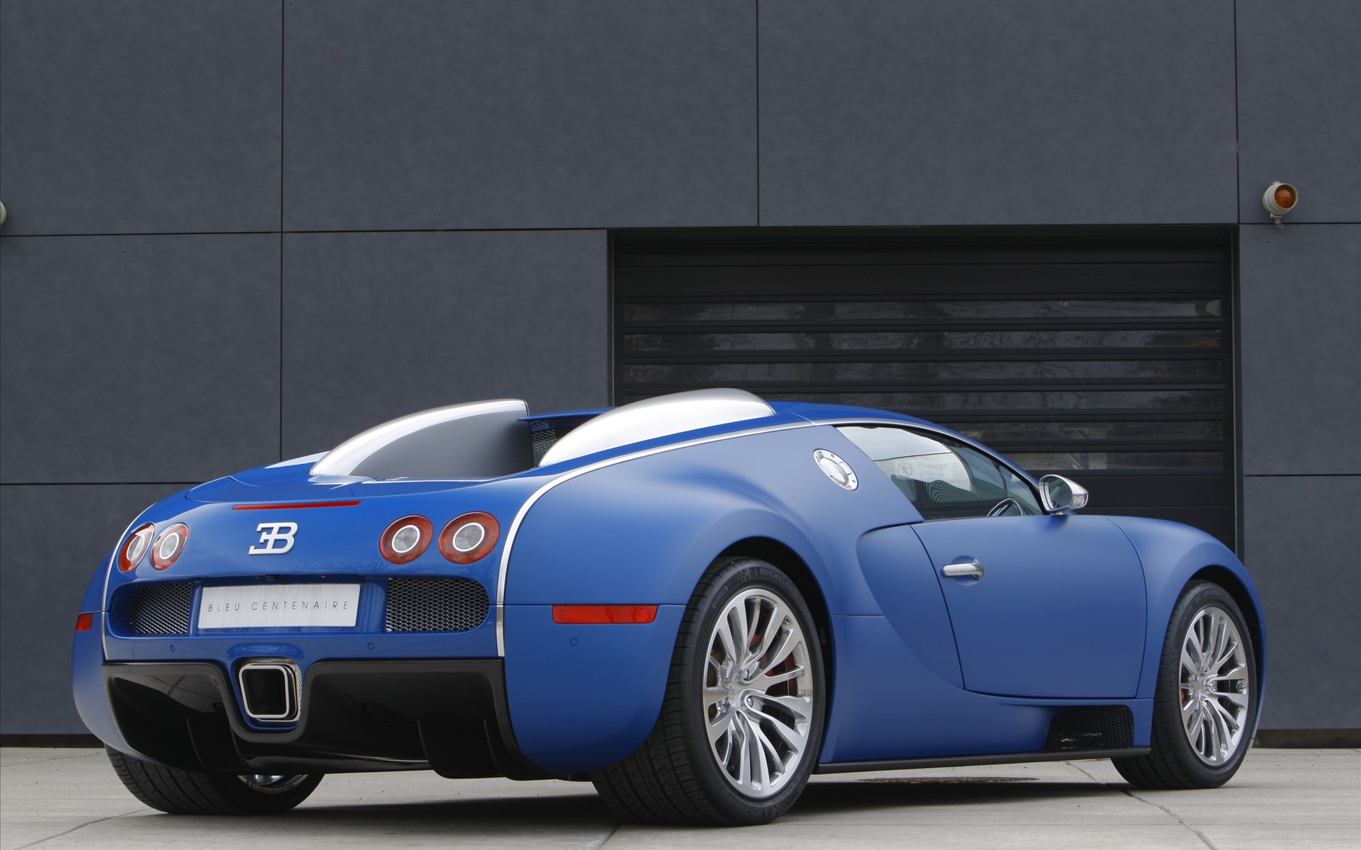 Handy-Wallpaper Bugatti, Bugatti Veyron, Fahrzeuge kostenlos herunterladen.