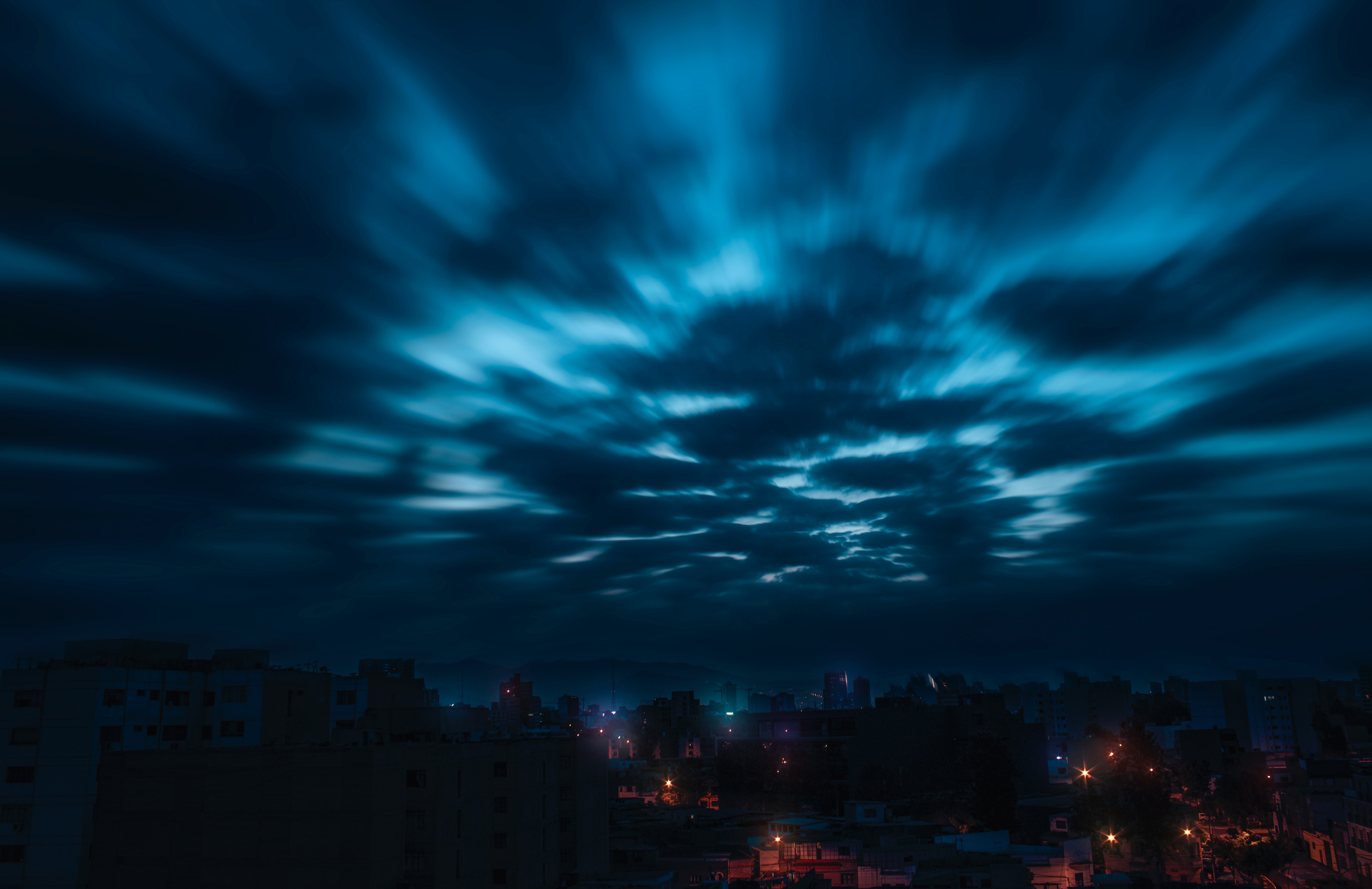 Baixe gratuitamente a imagem Céu, Noite, Nuvens, Natureza, Cidade na área de trabalho do seu PC