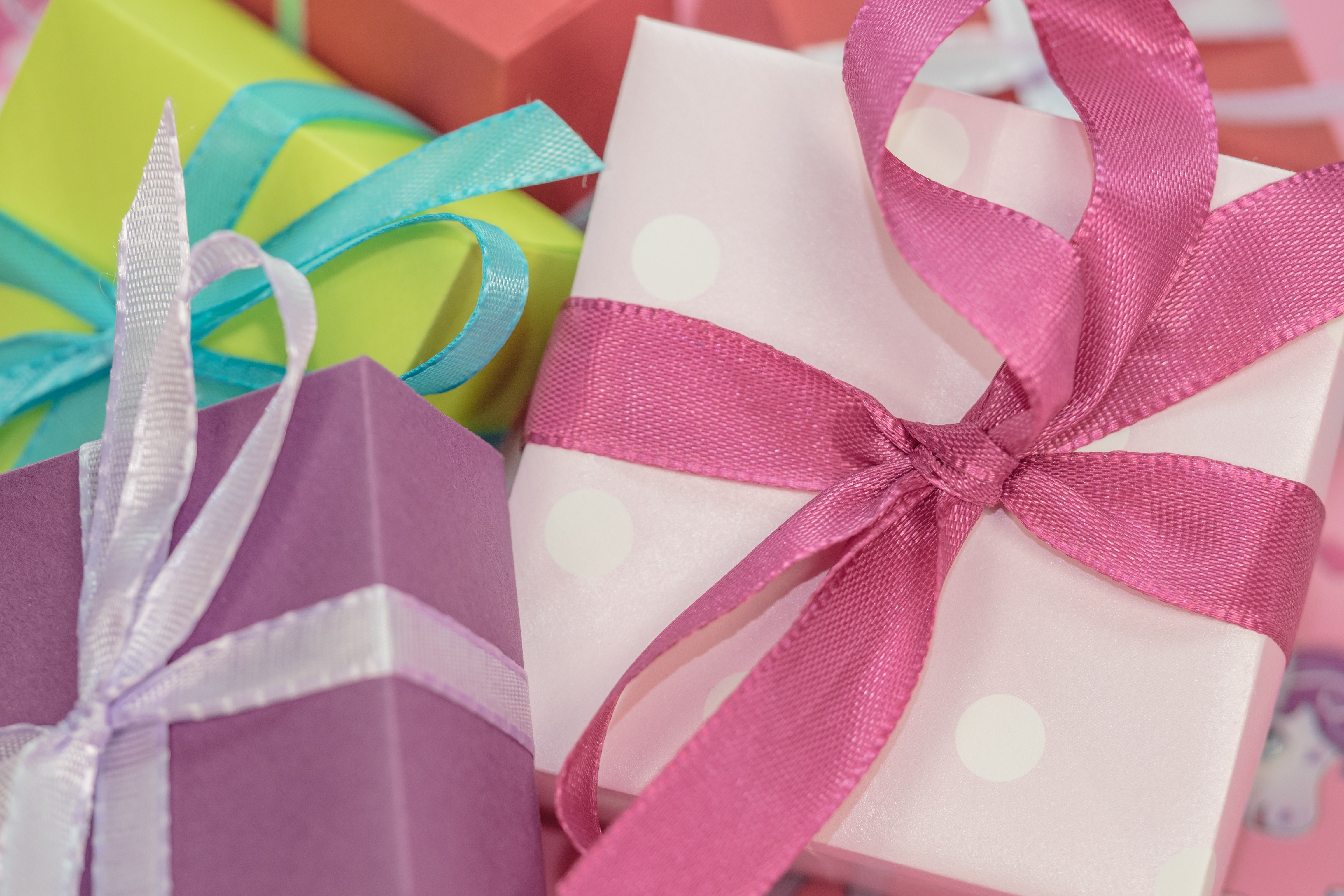 Download mobile wallpaper Box, Gift, Ribbon, Misc for free.