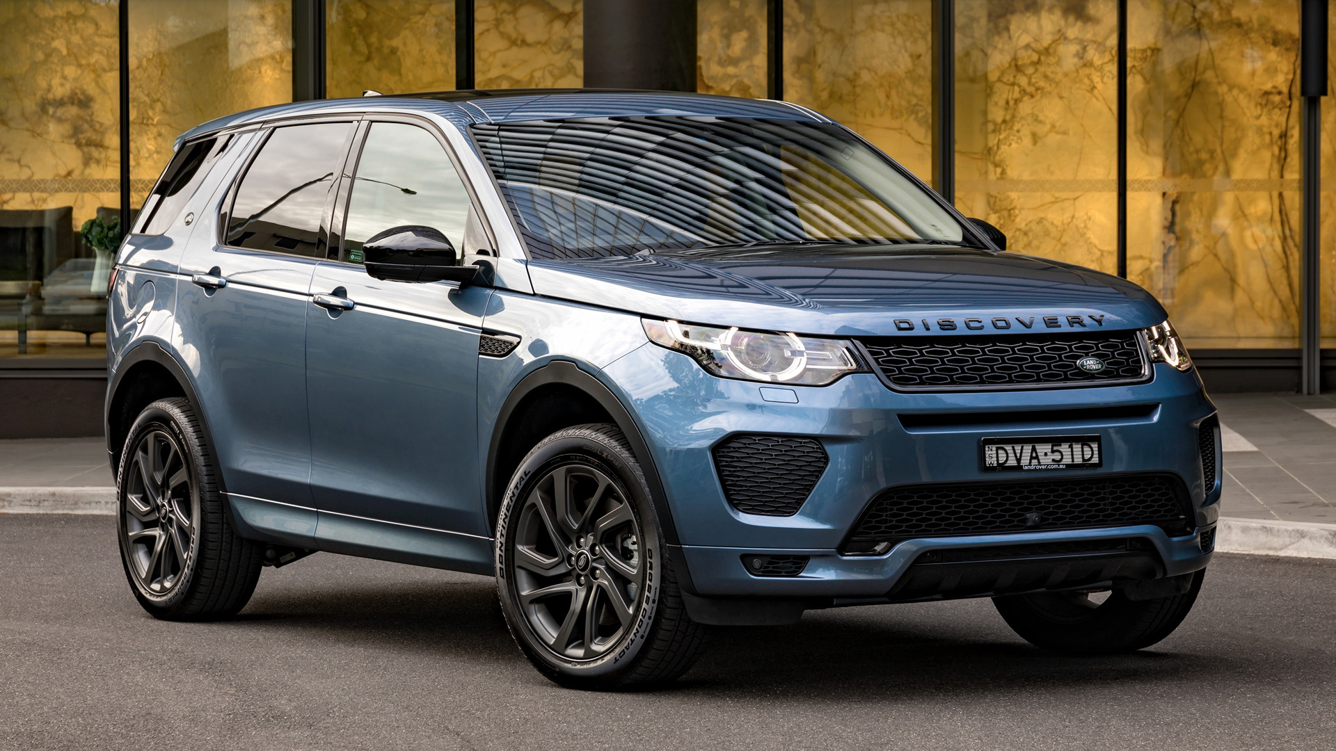 Завантажити шпалери Land Rover Discovery Sport Dynamic на телефон безкоштовно