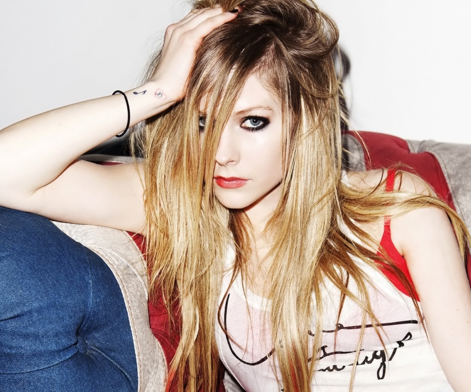 Free download wallpaper Music, Avril Lavigne, Musician, Singer on your PC desktop