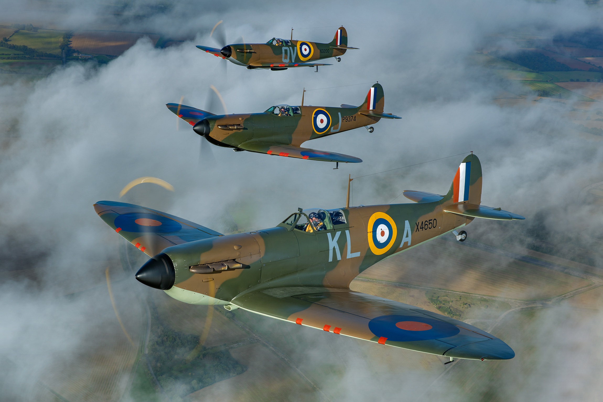 Download mobile wallpaper Aircraft, Military, Warplane, Supermarine Spitfire, Military Aircraft for free.
