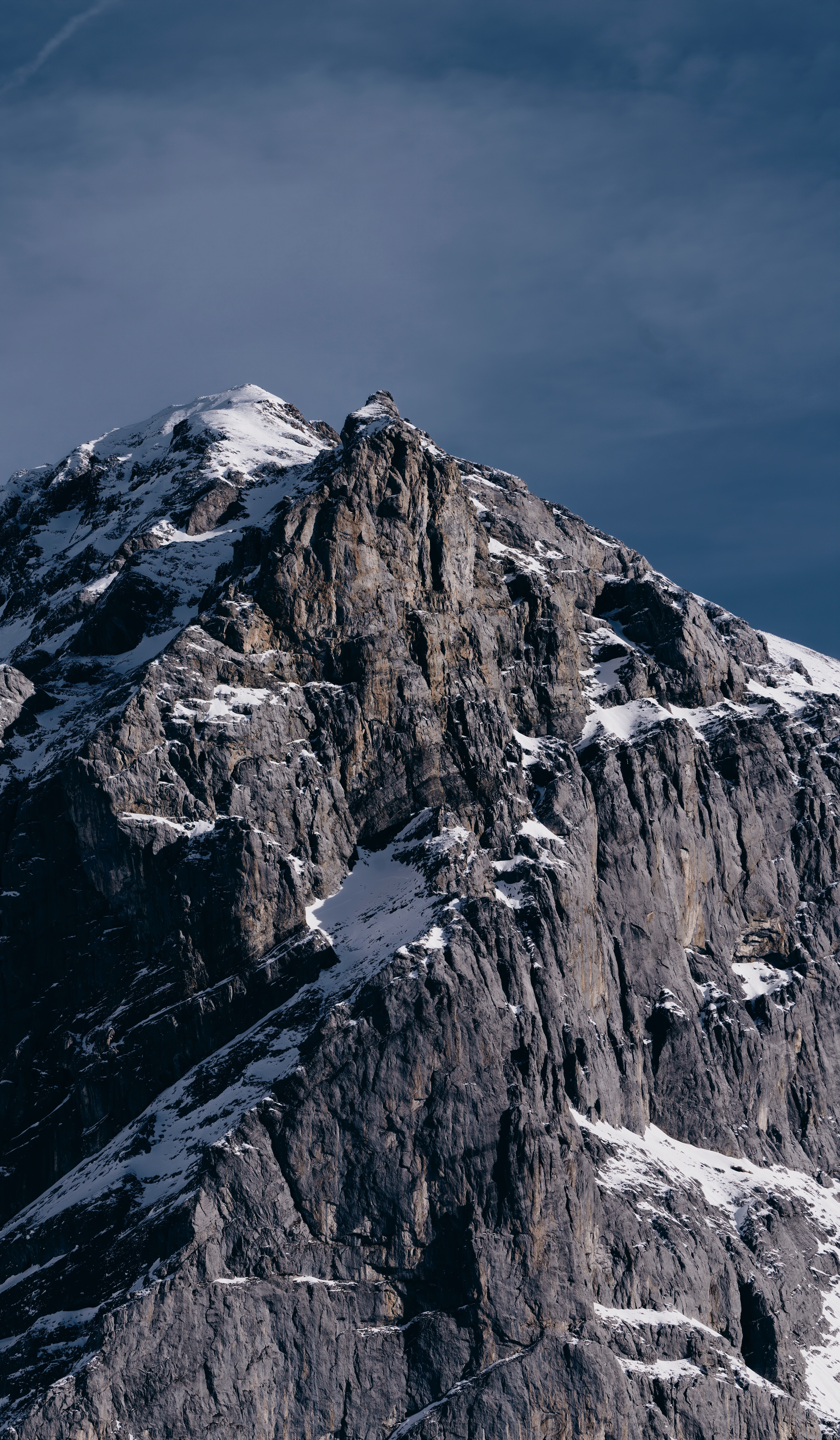 Скачать картинку Гора, Вершина, Снег, Природа, Пейзаж в телефон бесплатно.