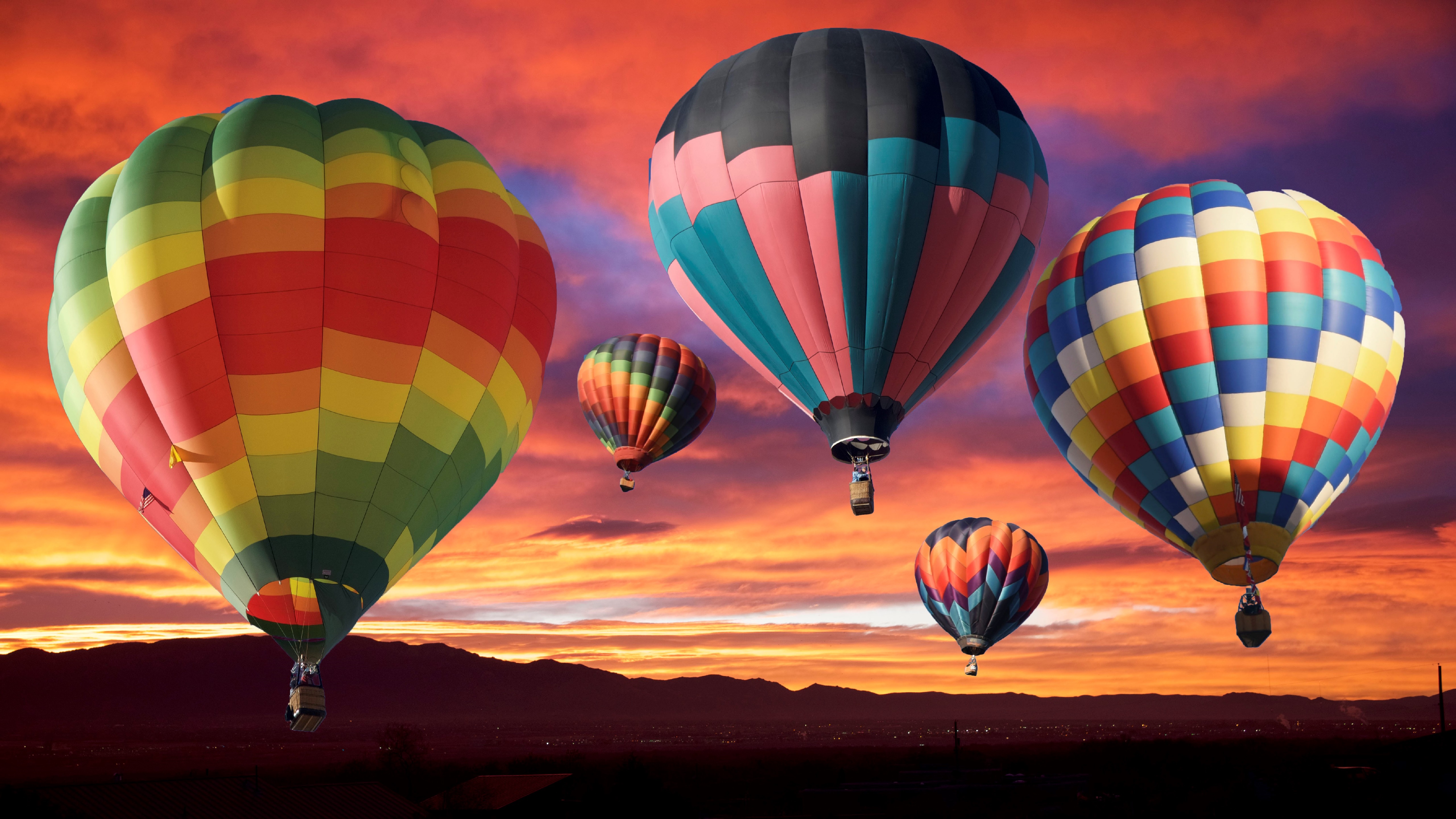 Hot Air Balloon  4k Wallpaper