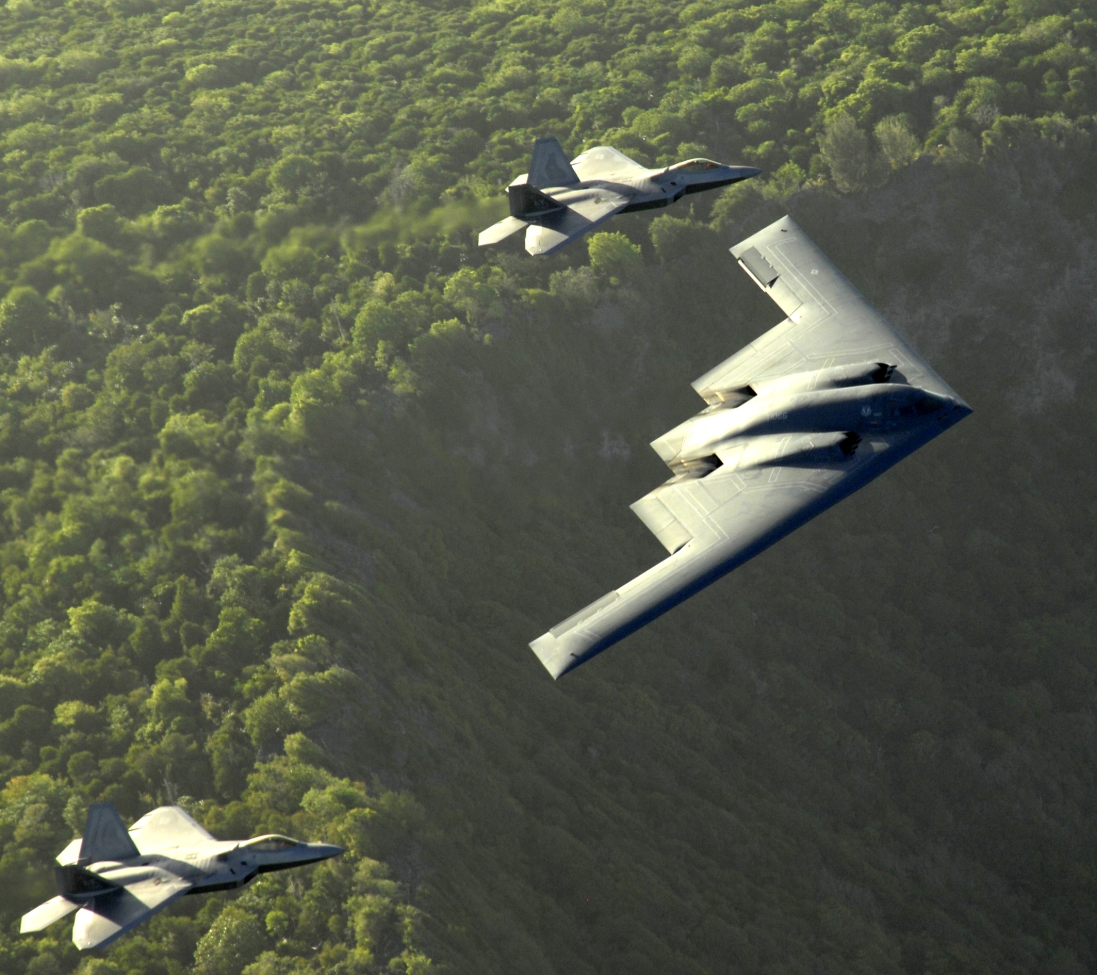 無料モバイル壁紙飛行機, 航空機, 爆撃機, 軍隊, 空軍, ノースロップ・グラマン B 2 スピリット, ステルス機をダウンロードします。