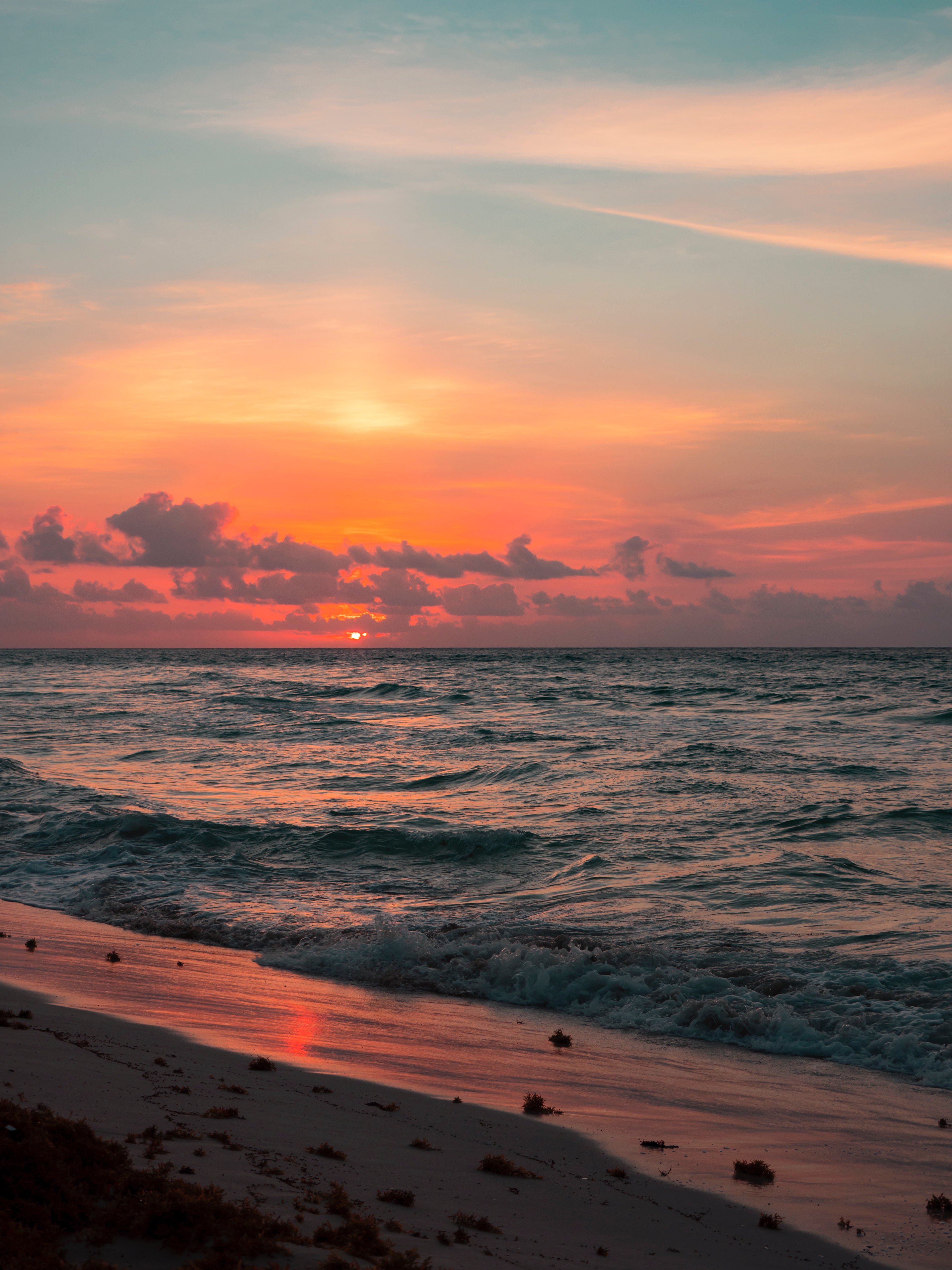 Handy-Wallpaper Sunset, Sky, Natur, Waves, Surfen, Sea kostenlos herunterladen.