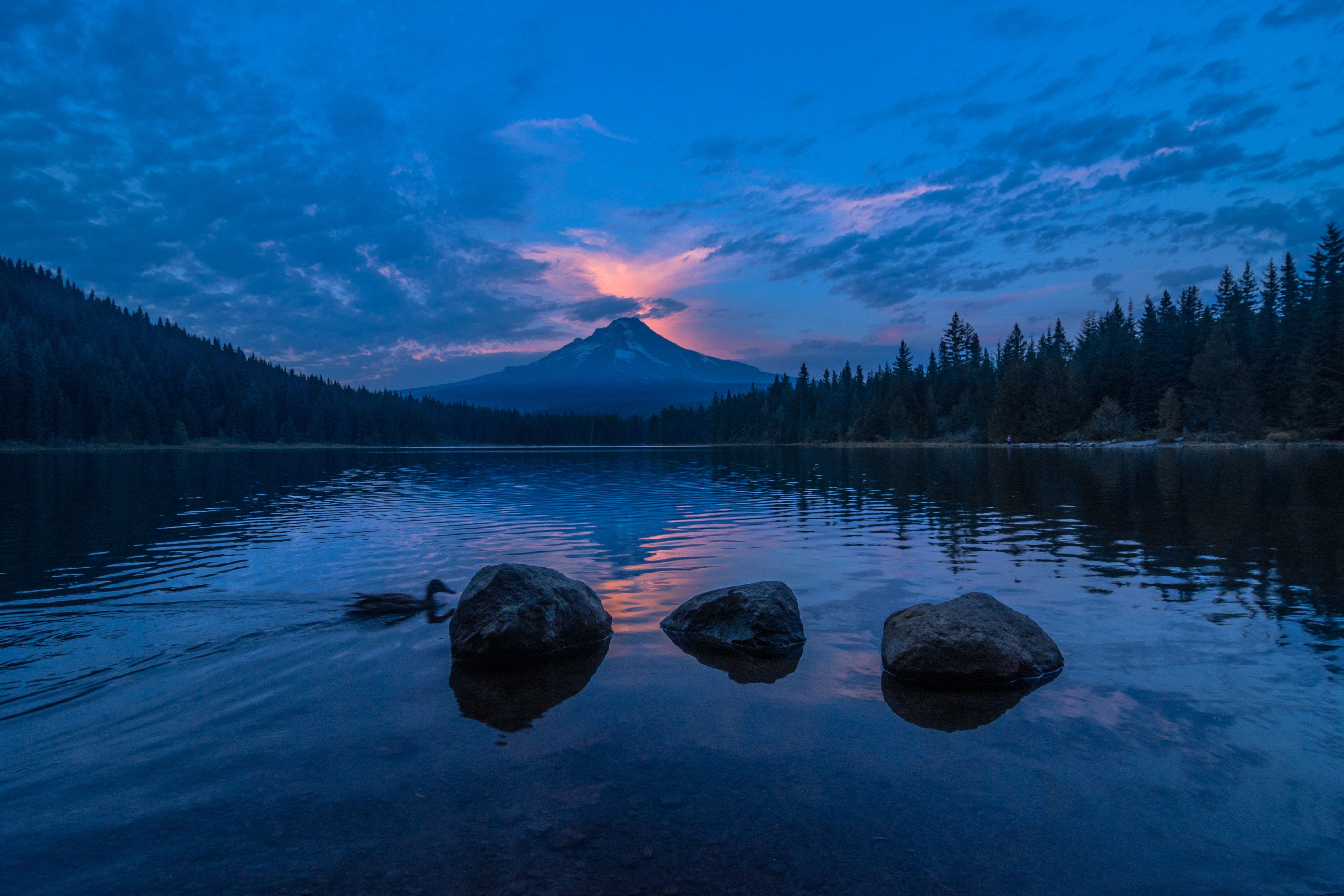 PCデスクトップに湖, 夕暮れ, 風景, 自然, ストーンズ, 山, 薄明画像を無料でダウンロード