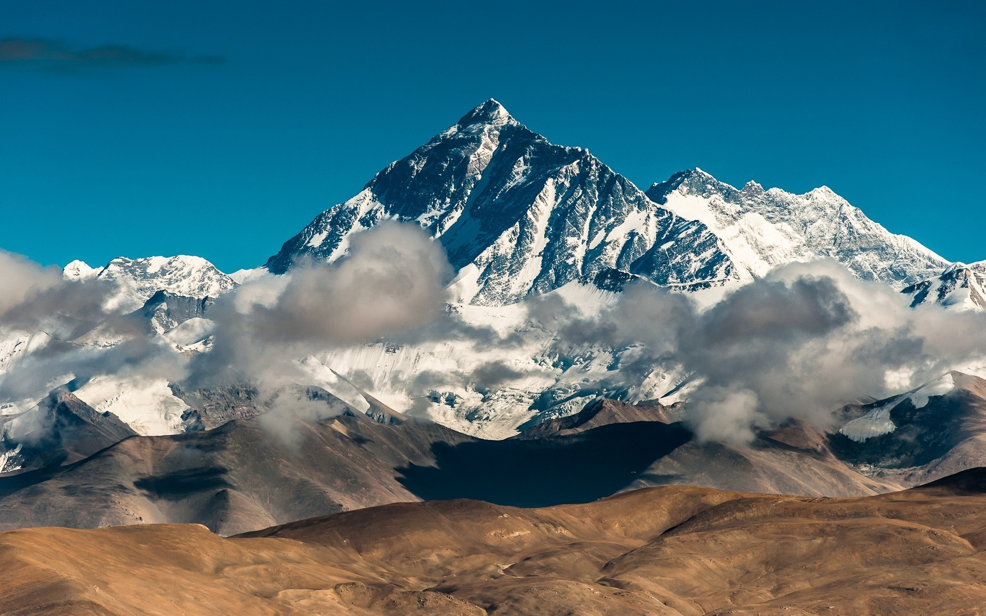 Скачать обои Гора Эверест на телефон бесплатно