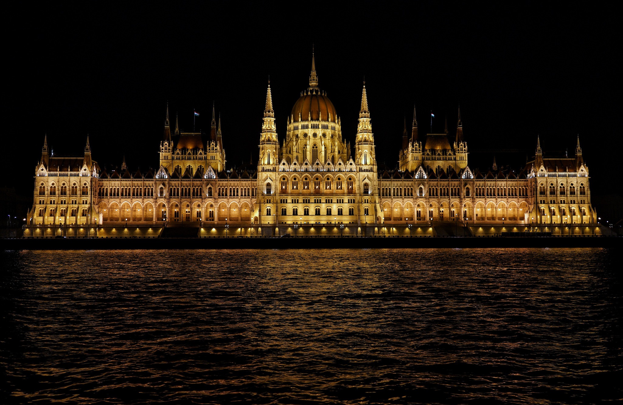 Download mobile wallpaper Monuments, Man Made, Hungarian Parliament Building for free.