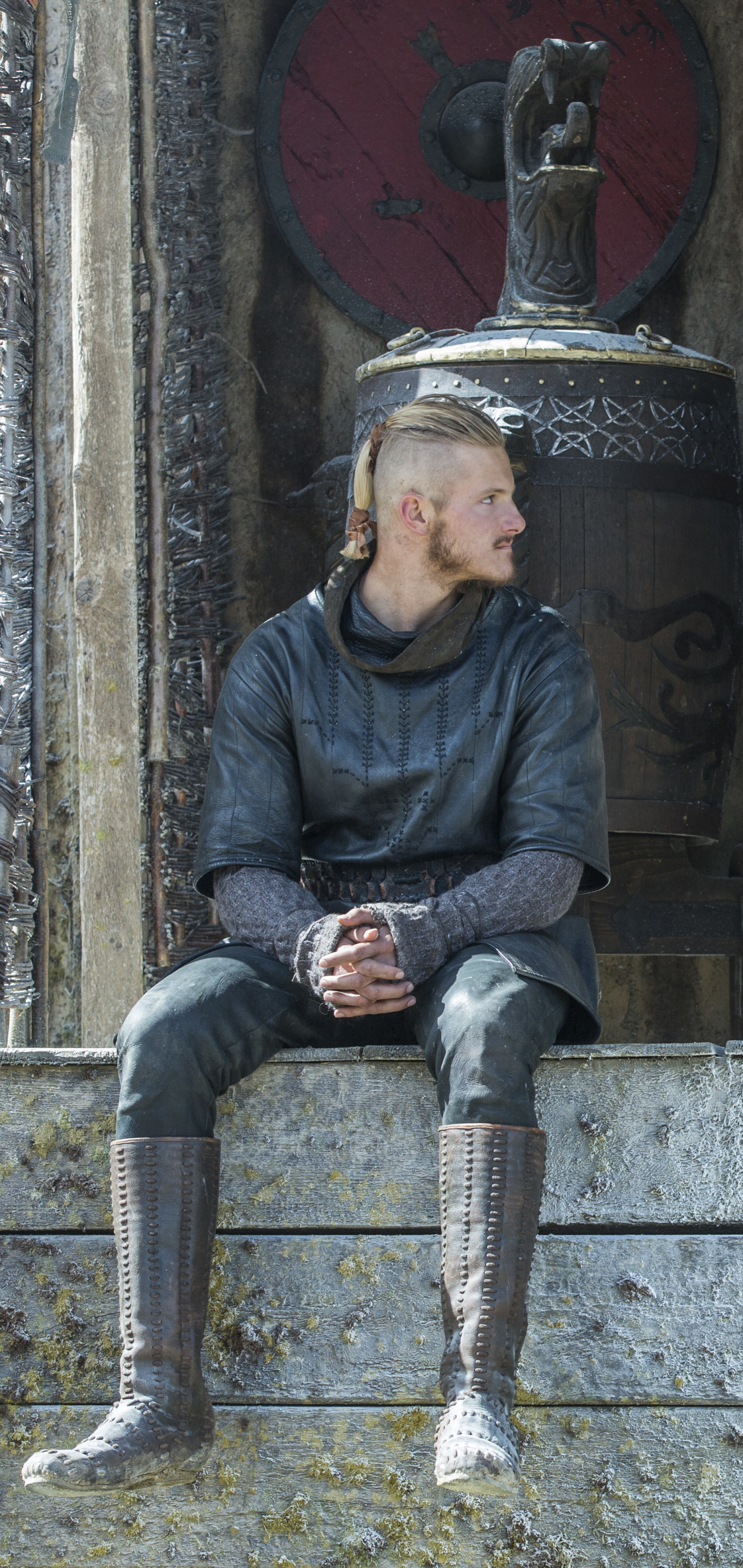 Download mobile wallpaper Tv Show, Vikings (Tv Show), Vikings, Ragnar Lothbrok for free.