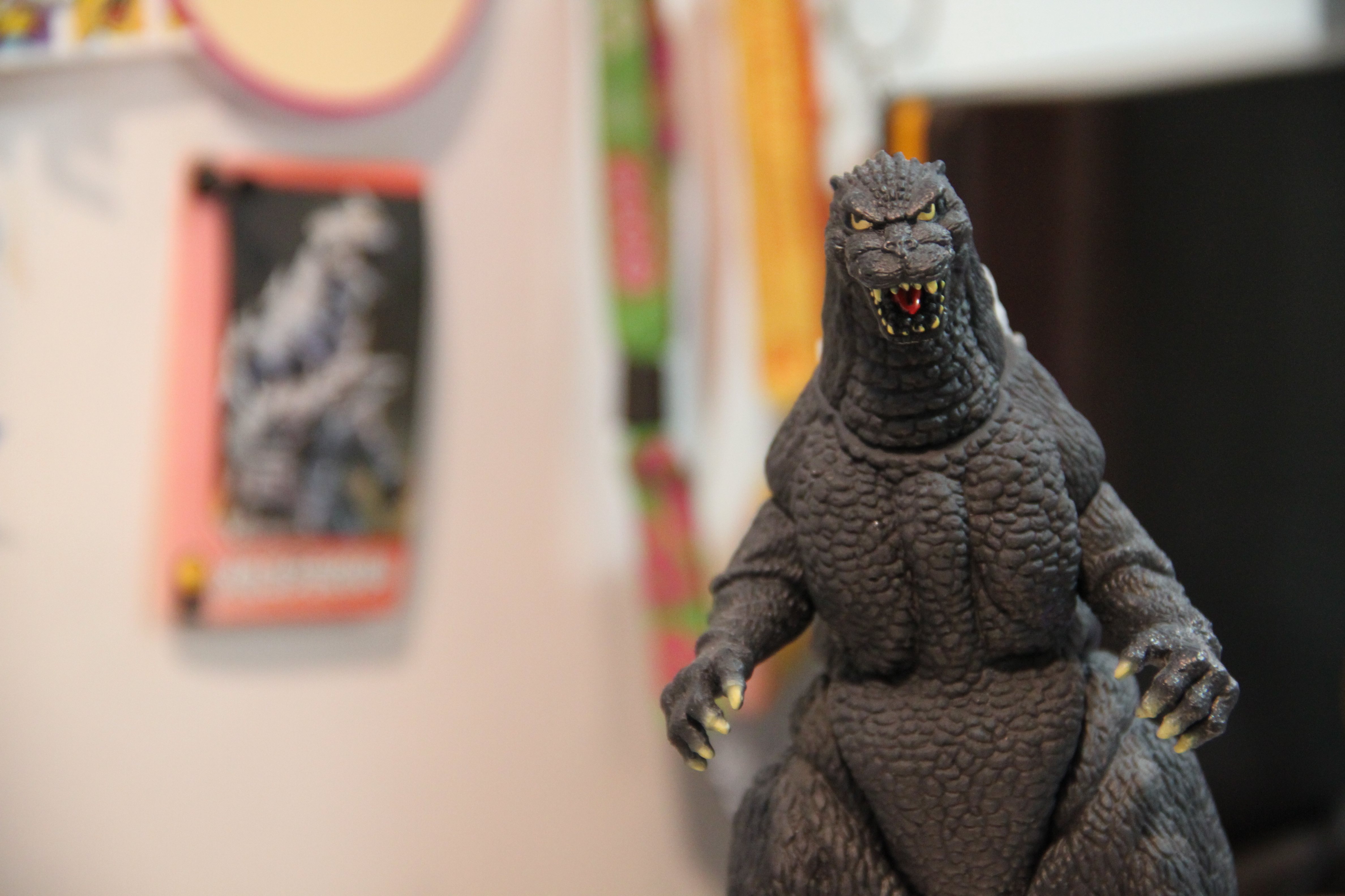 Descarga gratuita de fondo de pantalla para móvil de Godzilla, Fantasía.