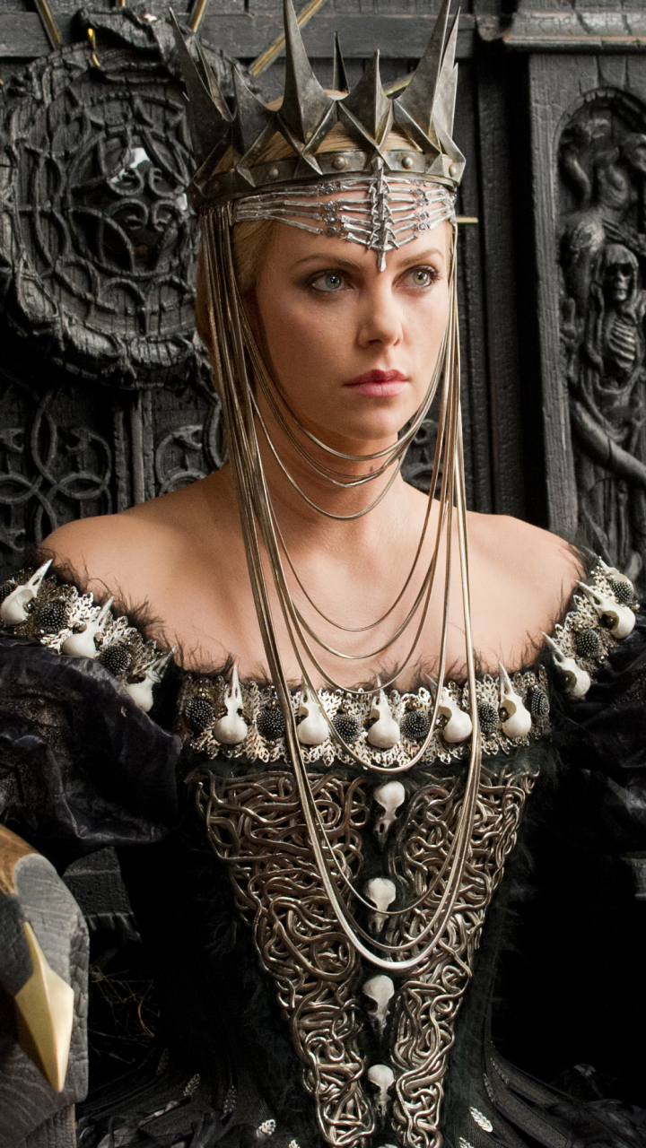 Download mobile wallpaper Charlize Theron, Movie, Actress, Snow White And The Huntsman for free.