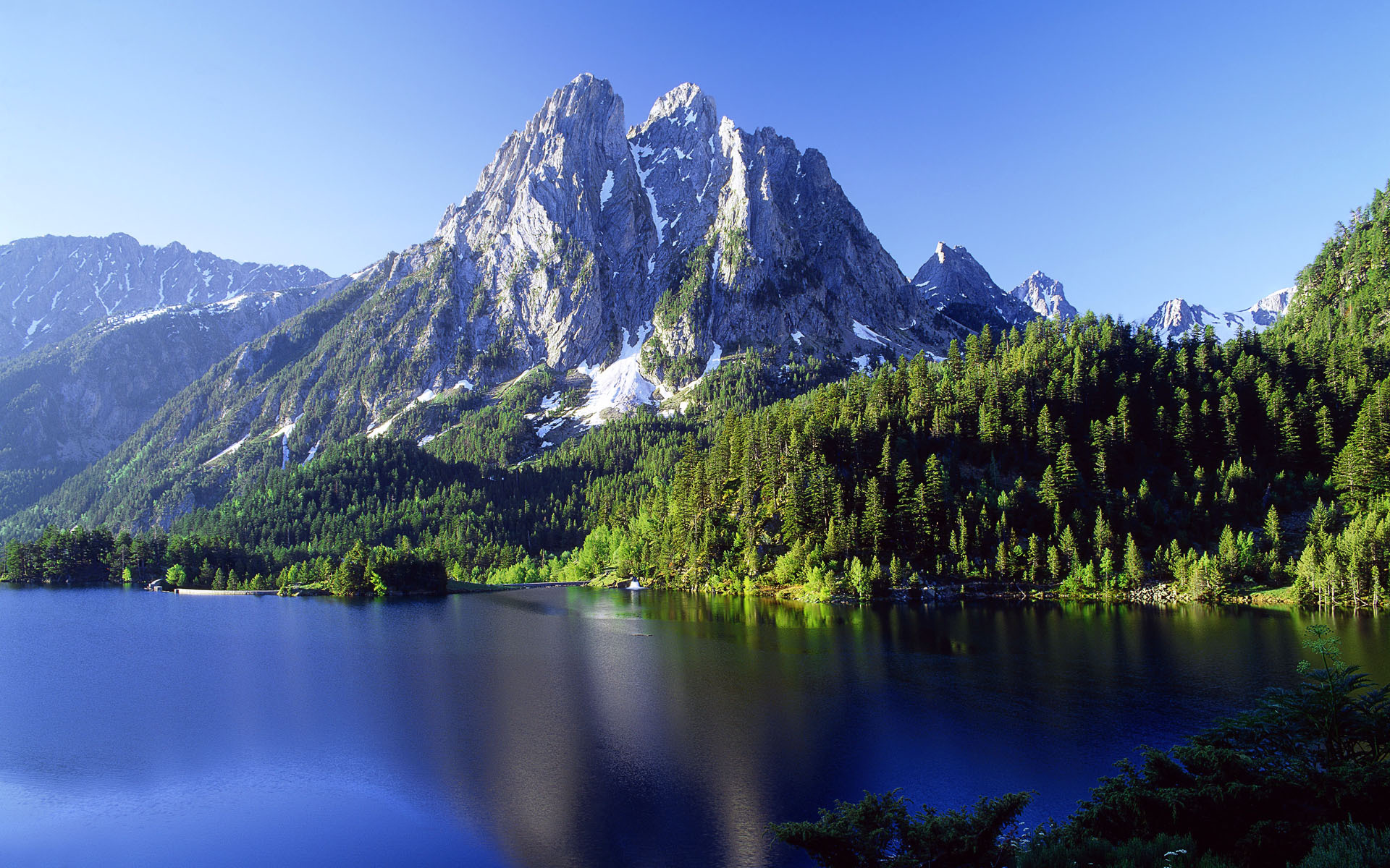Free download wallpaper Trees, Mountains, Lakes, Landscape on your PC desktop
