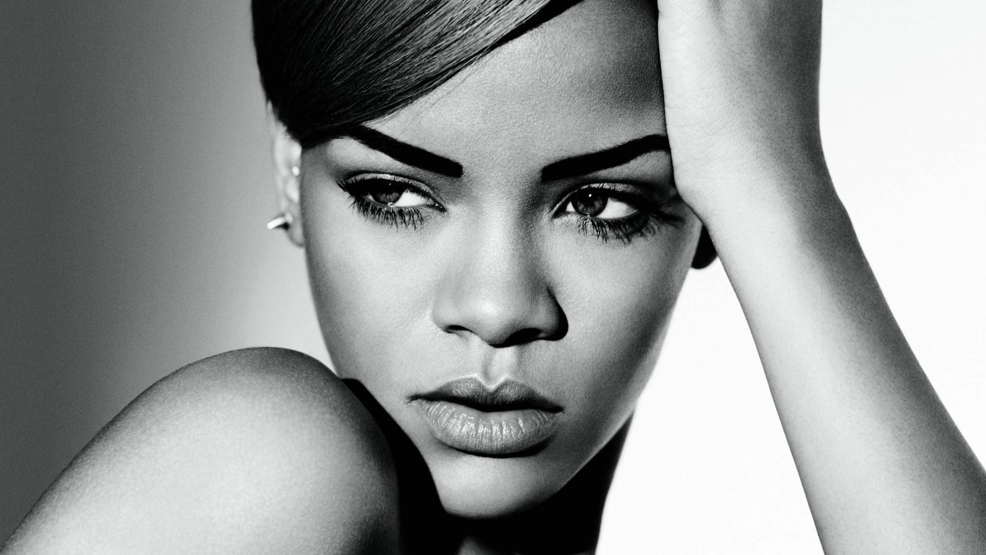 Download mobile wallpaper Music, Rihanna for free.