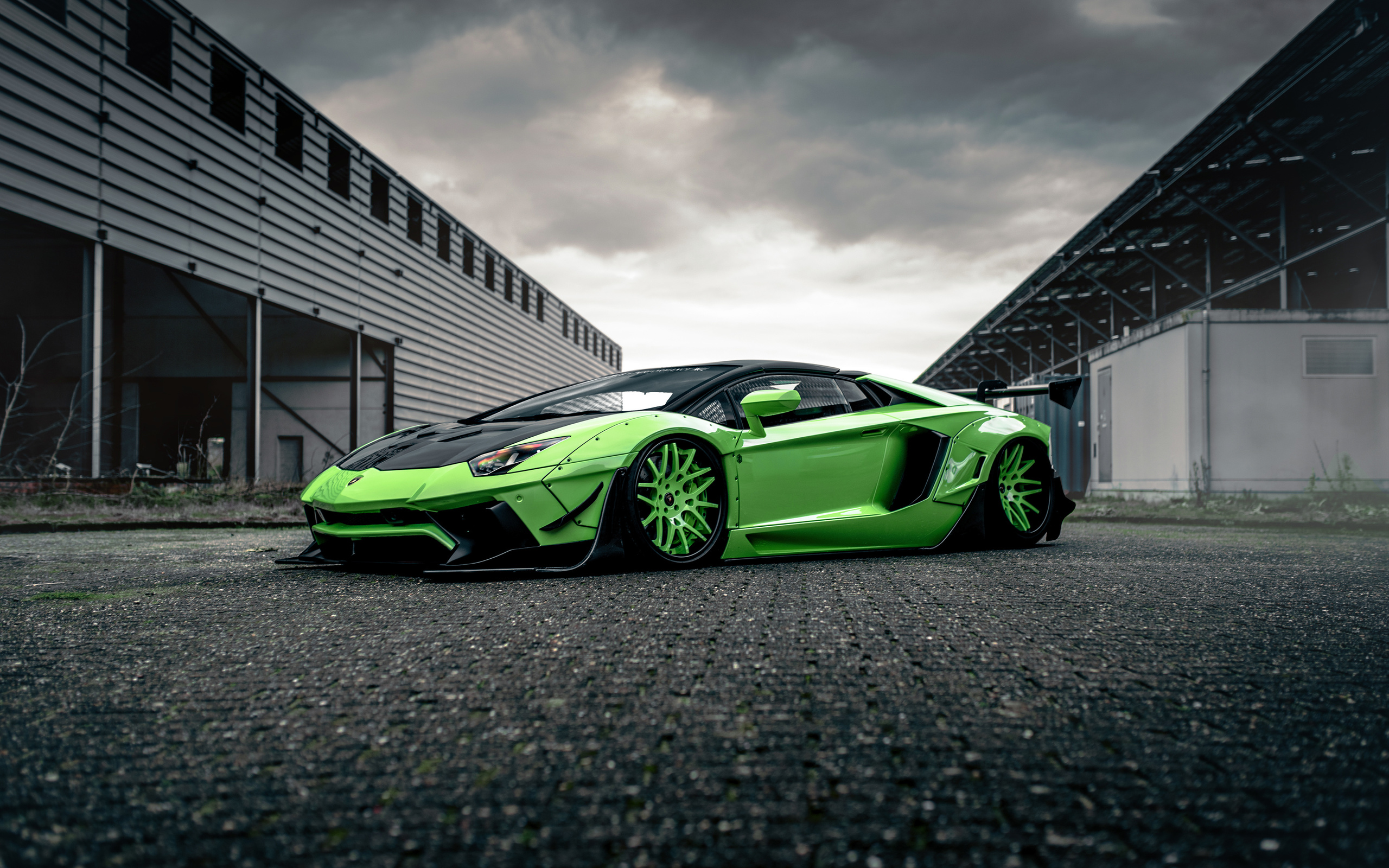 Laden Sie das Lamborghini, Fahrzeuge, Lamborghini Aventador Sv-Bild kostenlos auf Ihren PC-Desktop herunter