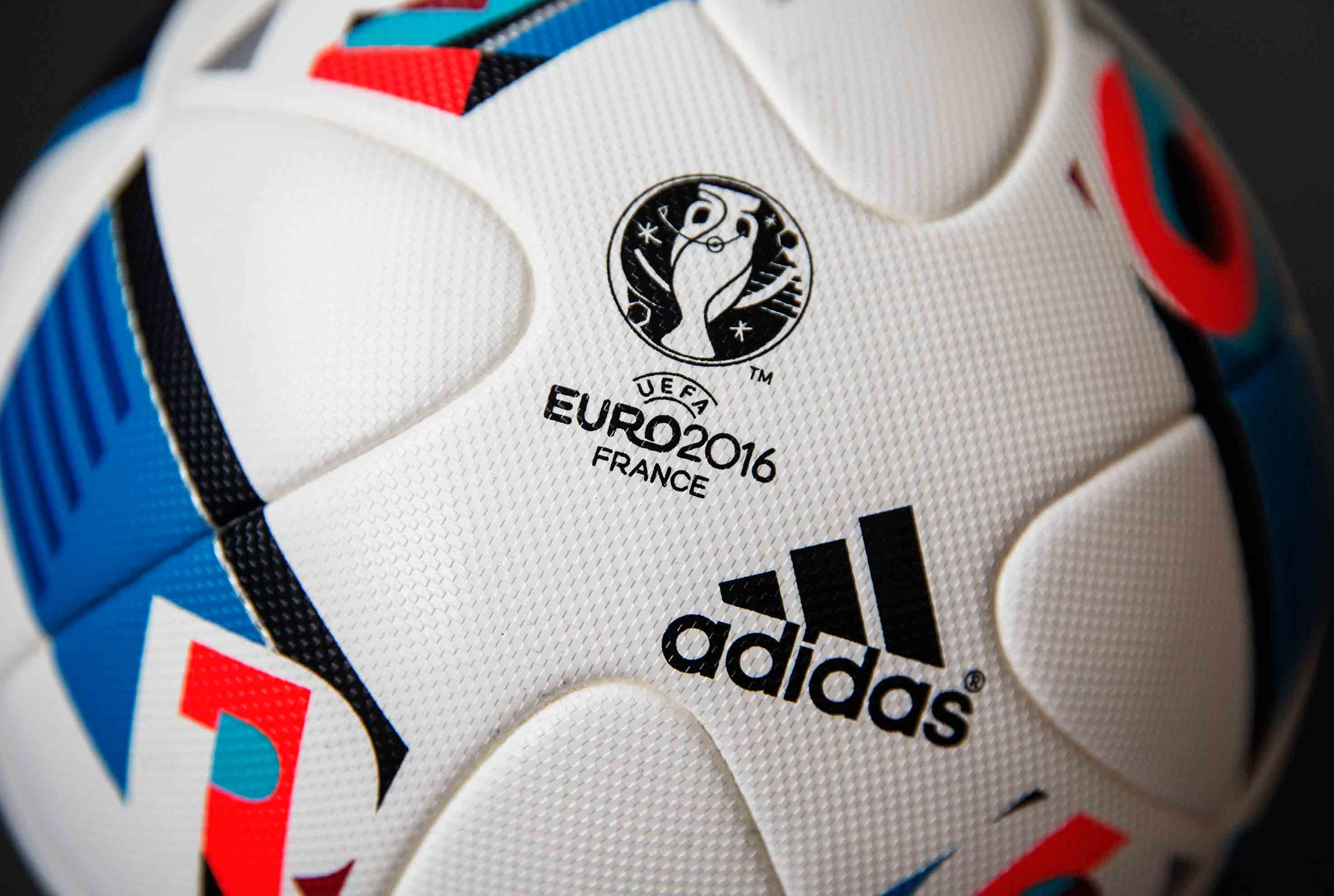 758487 Bild herunterladen sport, uefa euro 2016, adidas, ball, fußball, frankreich - Hintergrundbilder und Bildschirmschoner kostenlos