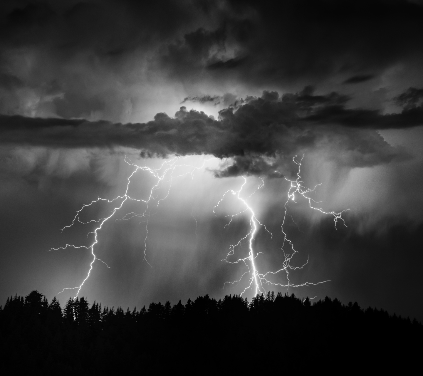 Download mobile wallpaper Sky, Night, Lightning, Cloud, Photography, Black & White for free.