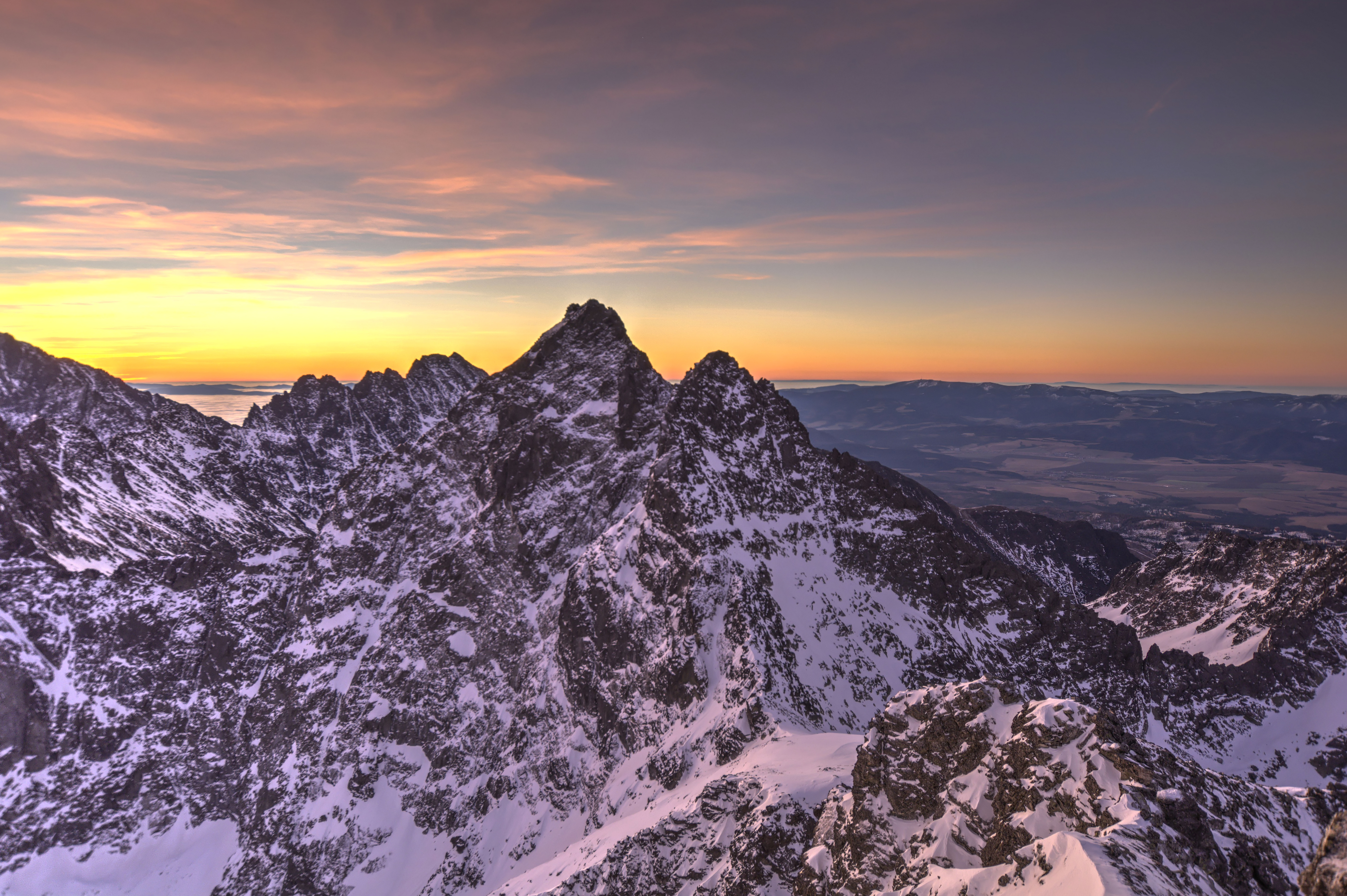 Descarga gratis la imagen Naturaleza, Montañas, Nieve, Las Rocas, Rocas, Alivio en el escritorio de tu PC