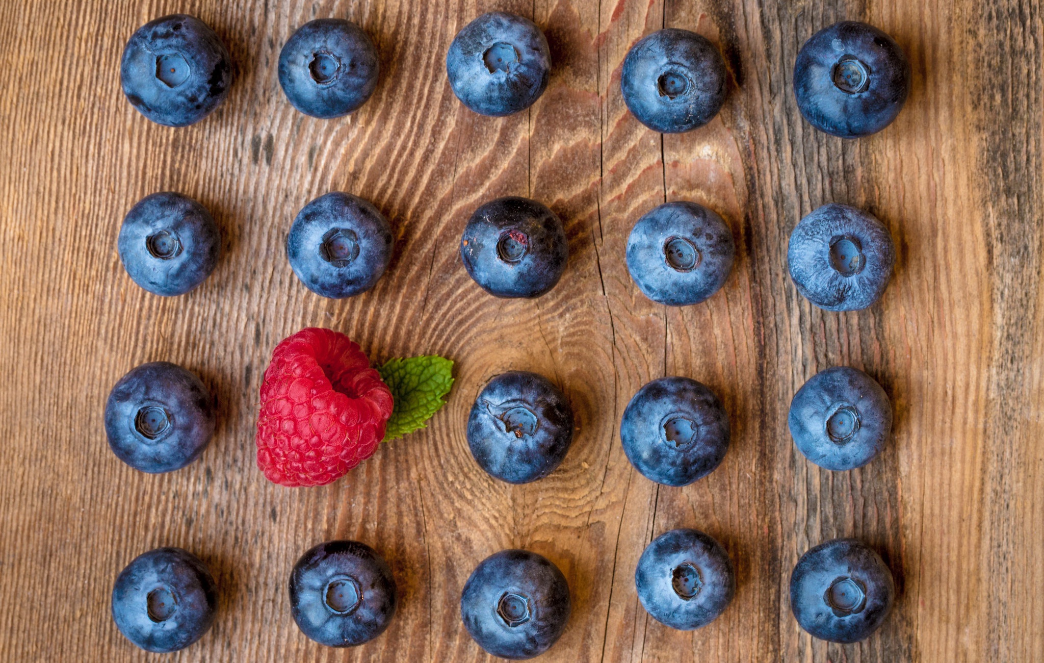 Free download wallpaper Food, Blueberry, Raspberry, Berry on your PC desktop