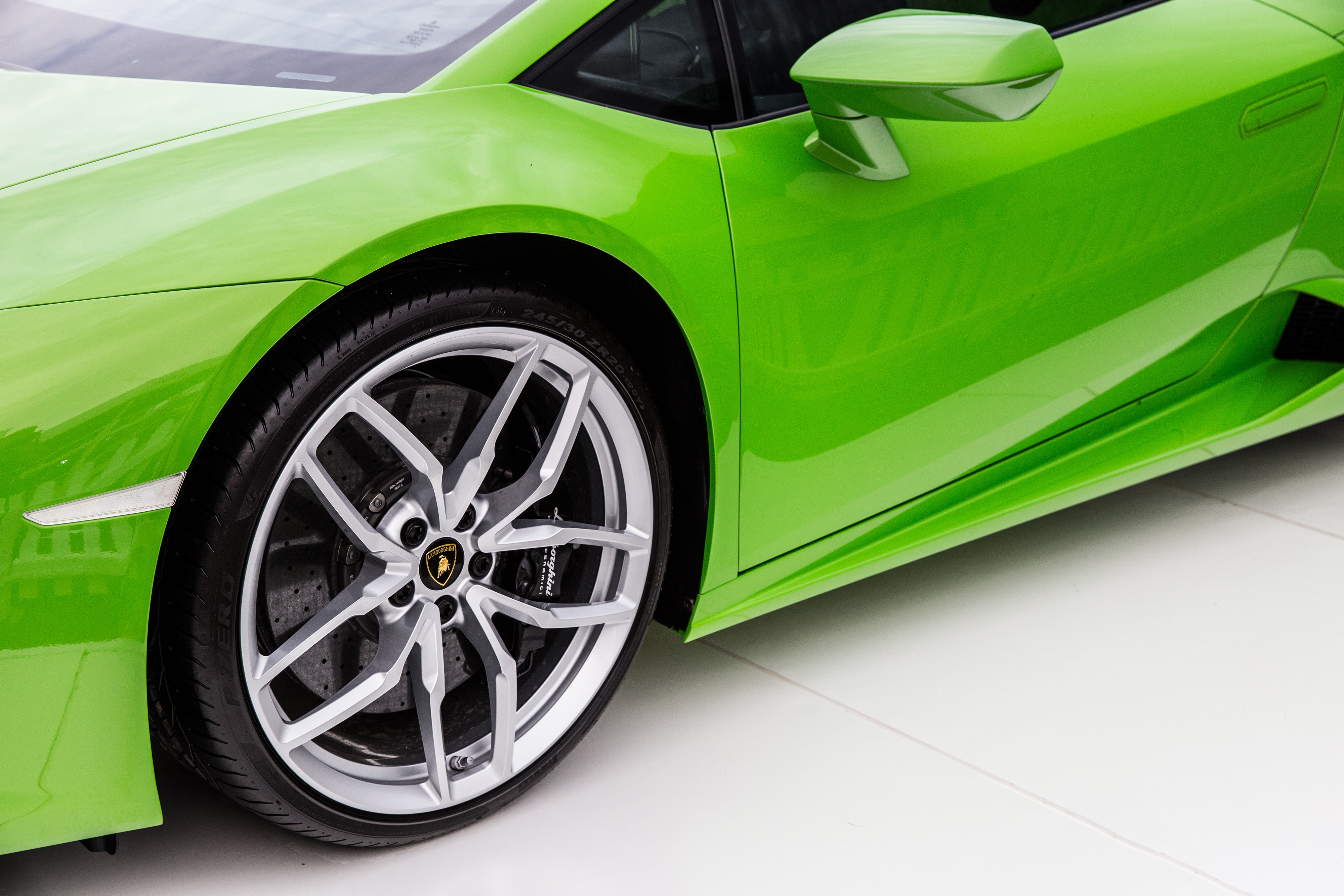 Download mobile wallpaper Door, Wheel, Cars, Lamborghini for free.