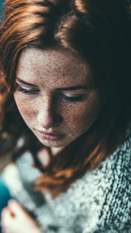 Download mobile wallpaper Redhead, Mood, Bokeh, Women, Freckles for free.