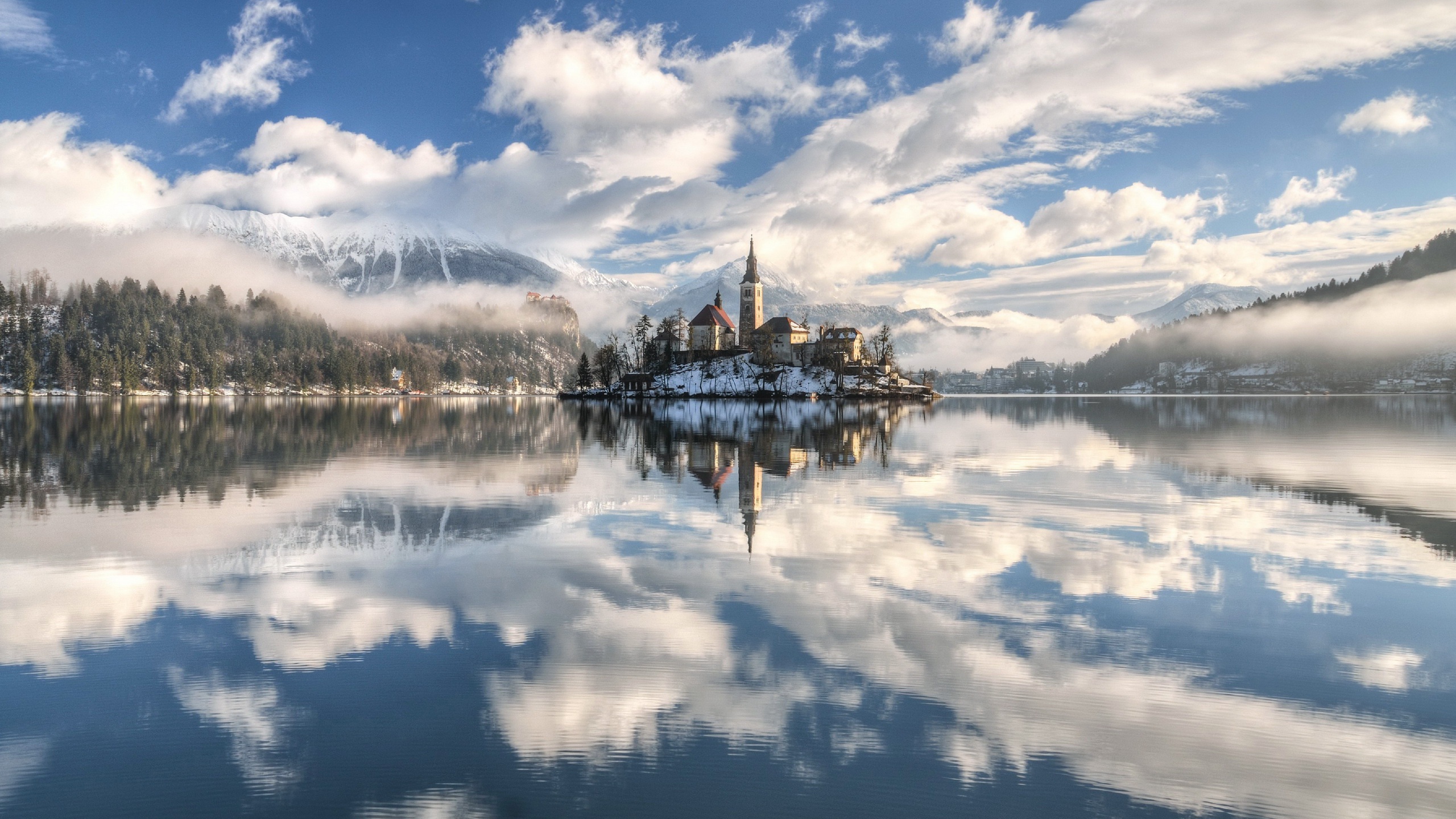 Laden Sie das Slowenien, Kirchen, Bleder See, Spiegelung, Religiös, Marienkirche-Bild kostenlos auf Ihren PC-Desktop herunter