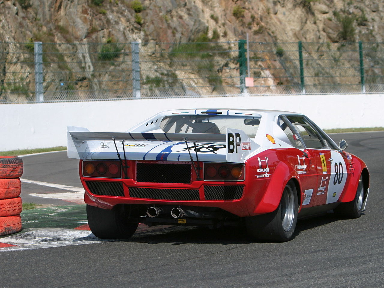 Téléchargez des papiers peints mobile Voiture De Course, Véhicules gratuitement.