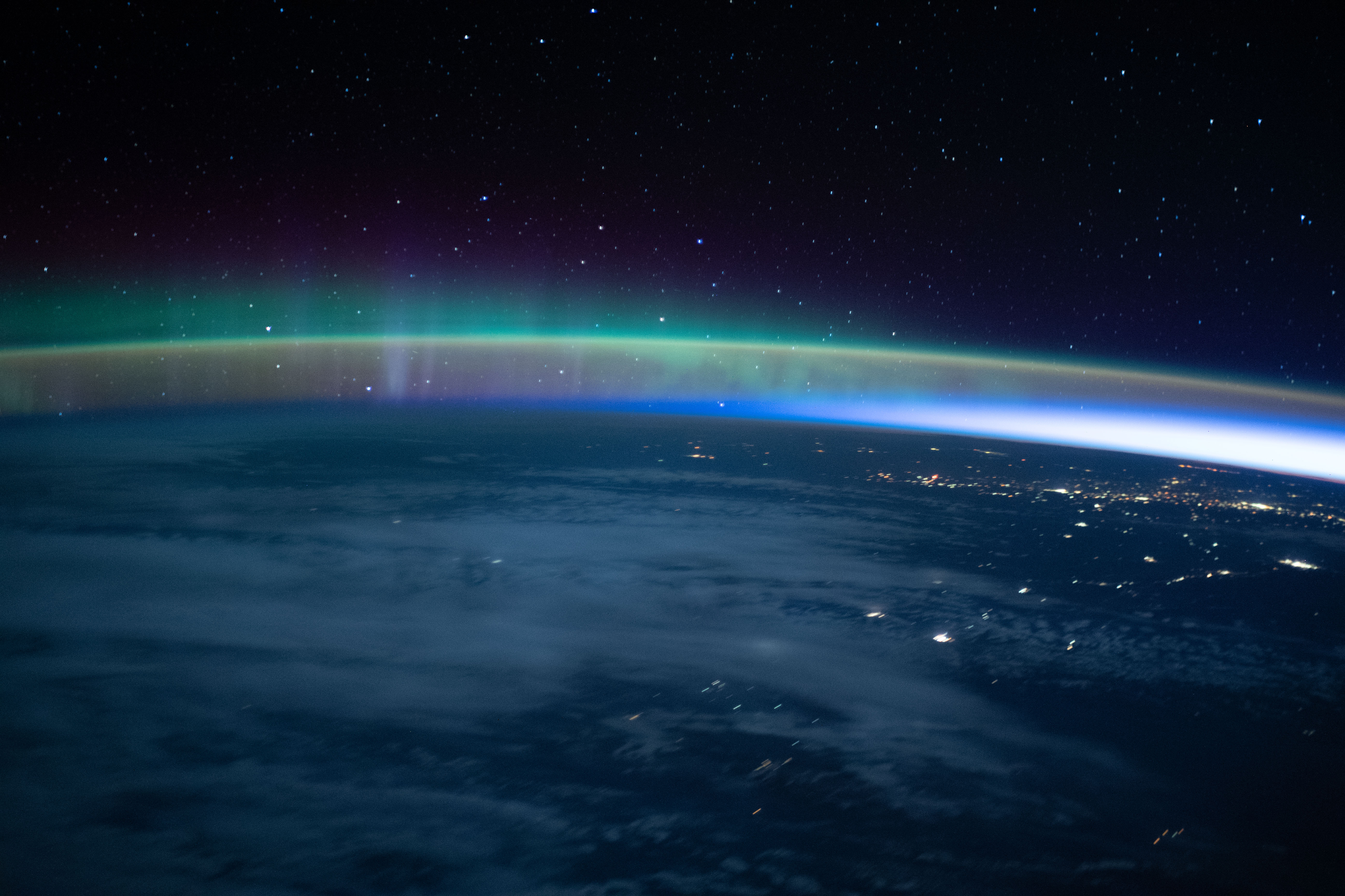 1050746壁紙のダウンロード地球, 宇宙から, 国際宇宙ステーション, 軌道ステーション, 太平洋, 日の出-スクリーンセーバーと写真を無料で