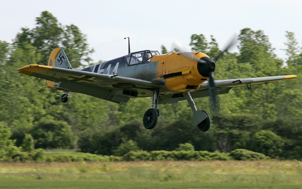 Скачать обои Мессершмитт Bf 109 на телефон бесплатно