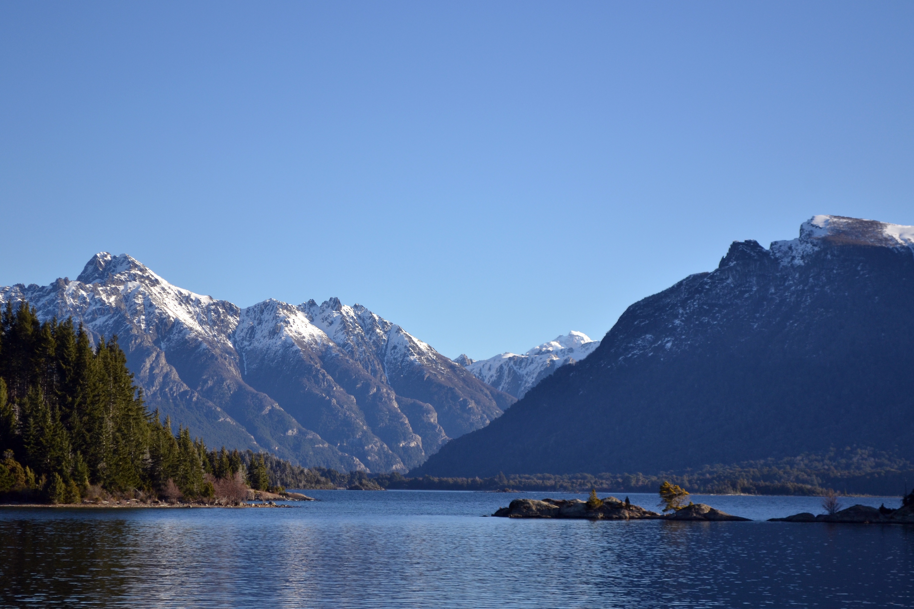 Téléchargez des papiers peints mobile Nature, Lac, Arbres, Montagnes gratuitement.