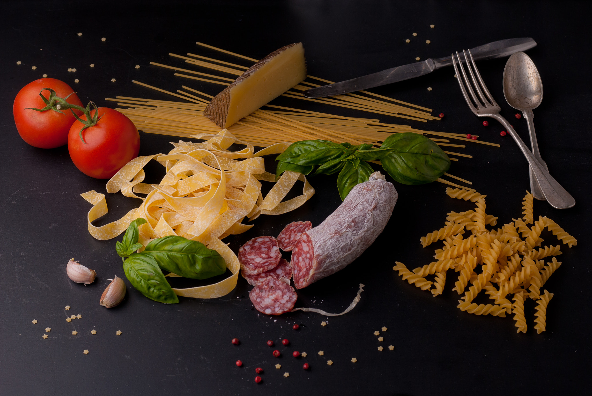 Download mobile wallpaper Food, Meat, Still Life, Tomato, Pasta for free.