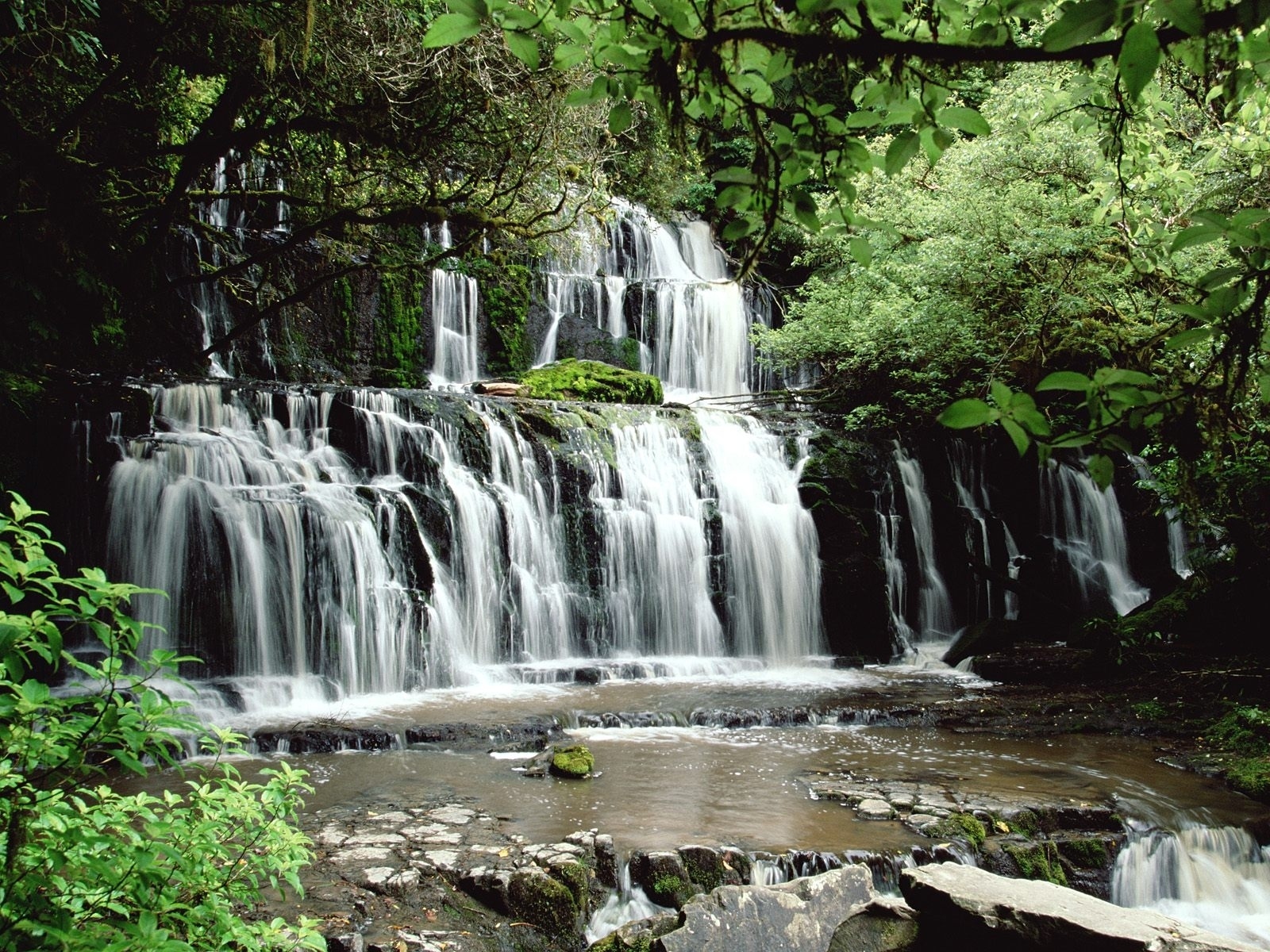 Free download wallpaper Nature, Water, Waterfalls, Waterfall, Vegetation, Earth on your PC desktop