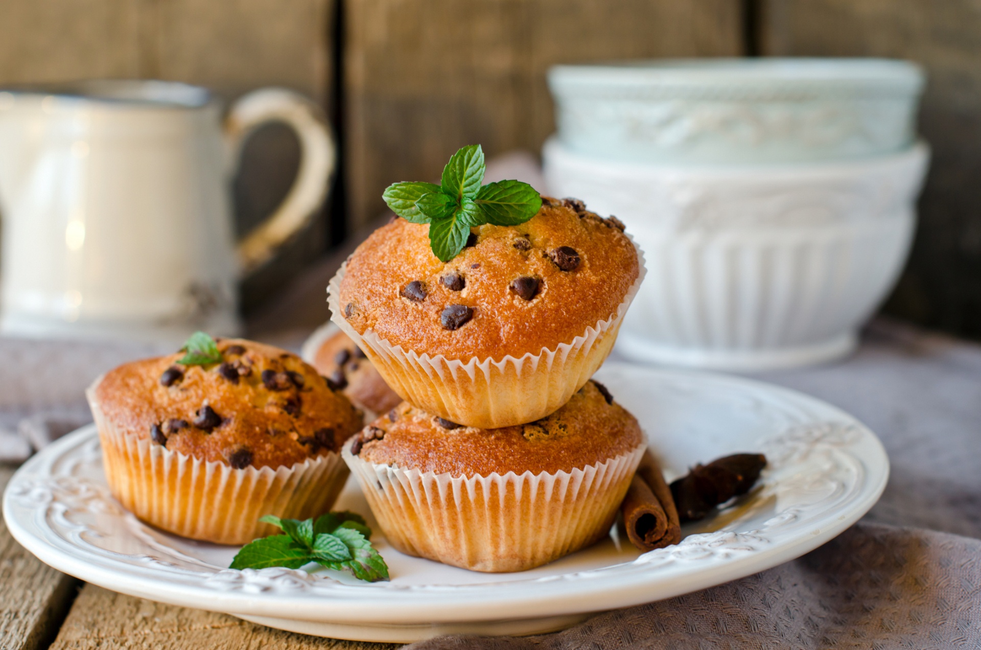Free download wallpaper Food, Muffin on your PC desktop