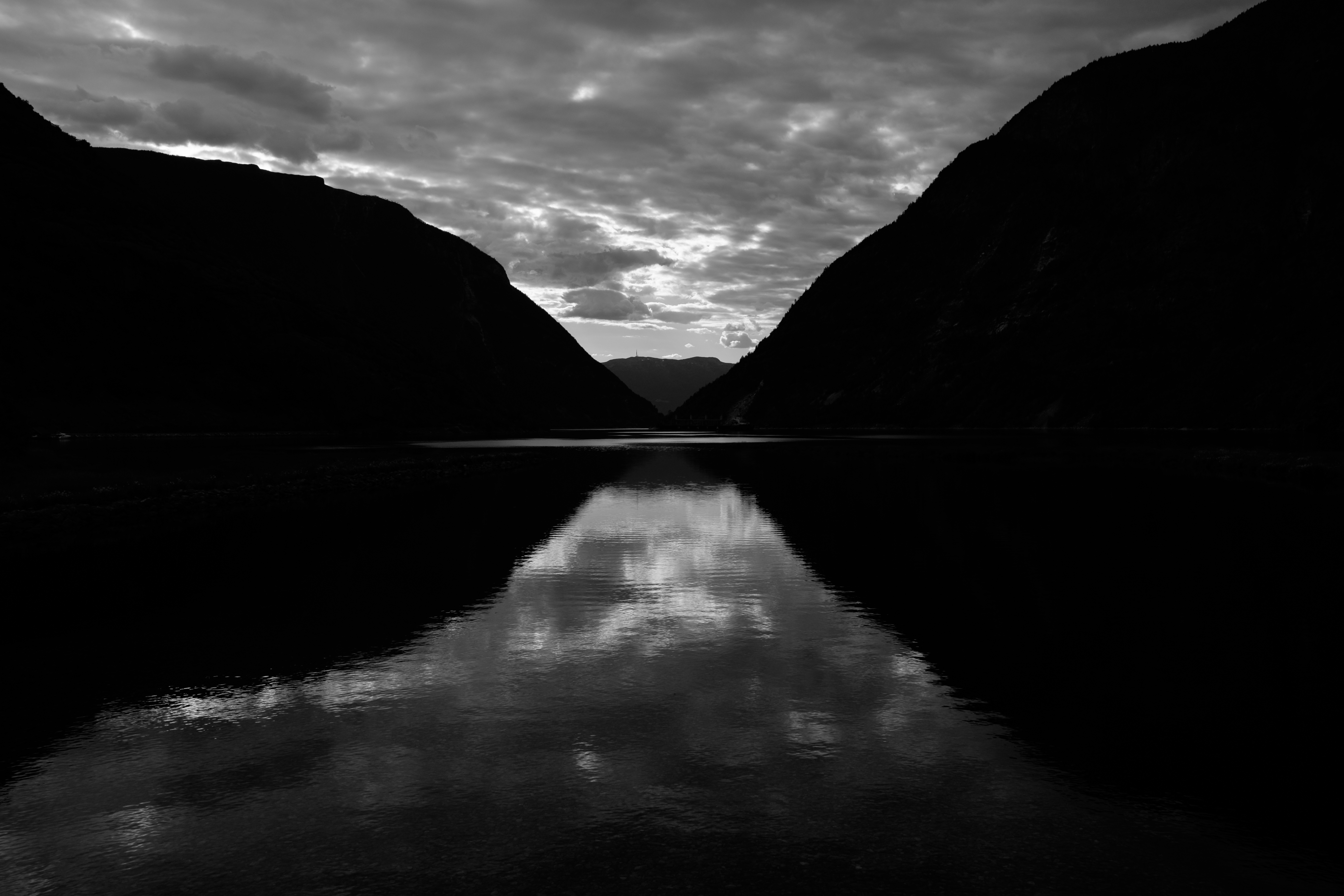 Download mobile wallpaper Reflection, Chb, Slope, Lake, Bw, Nature for free.