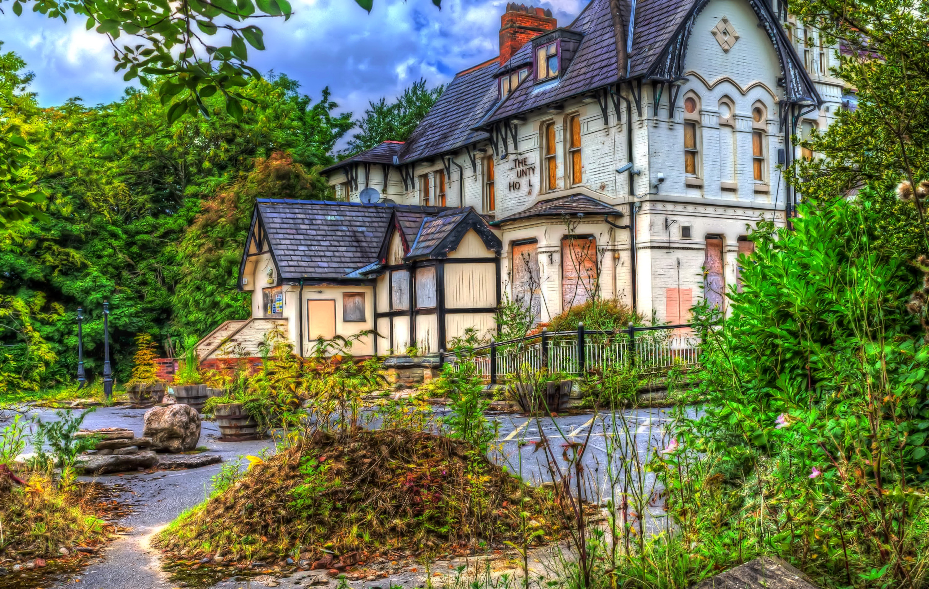 Скачать картинку Дом, Старый, Англия, Сделано Человеком в телефон бесплатно.