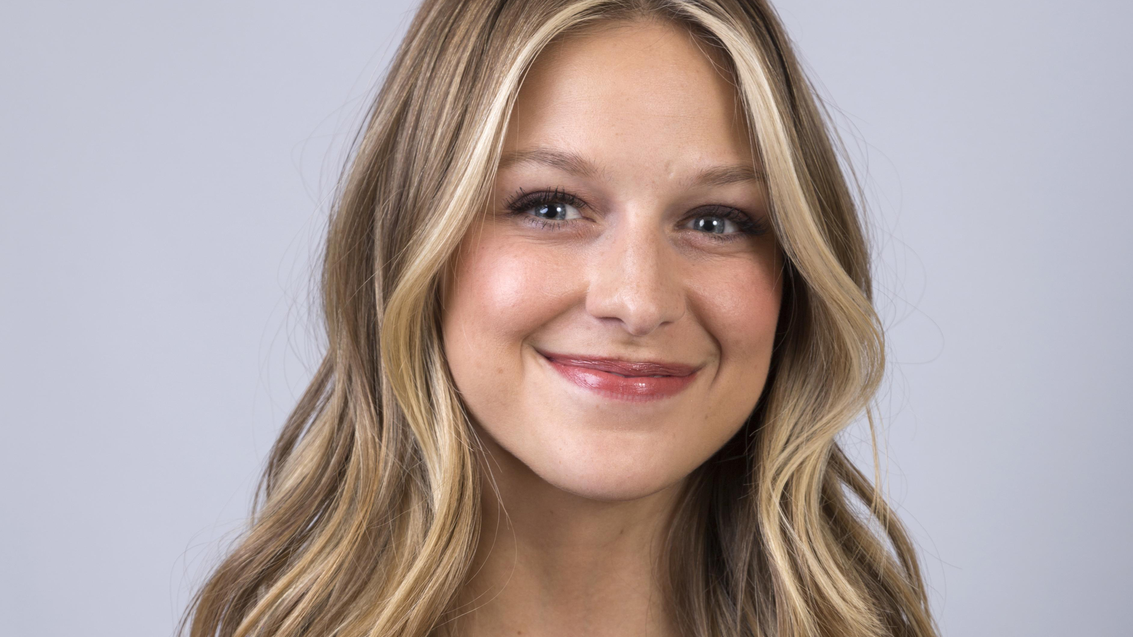 Download mobile wallpaper Close Up, Smile, Blonde, Face, Blue Eyes, American, Celebrity, Actress, Melissa Benoist for free.