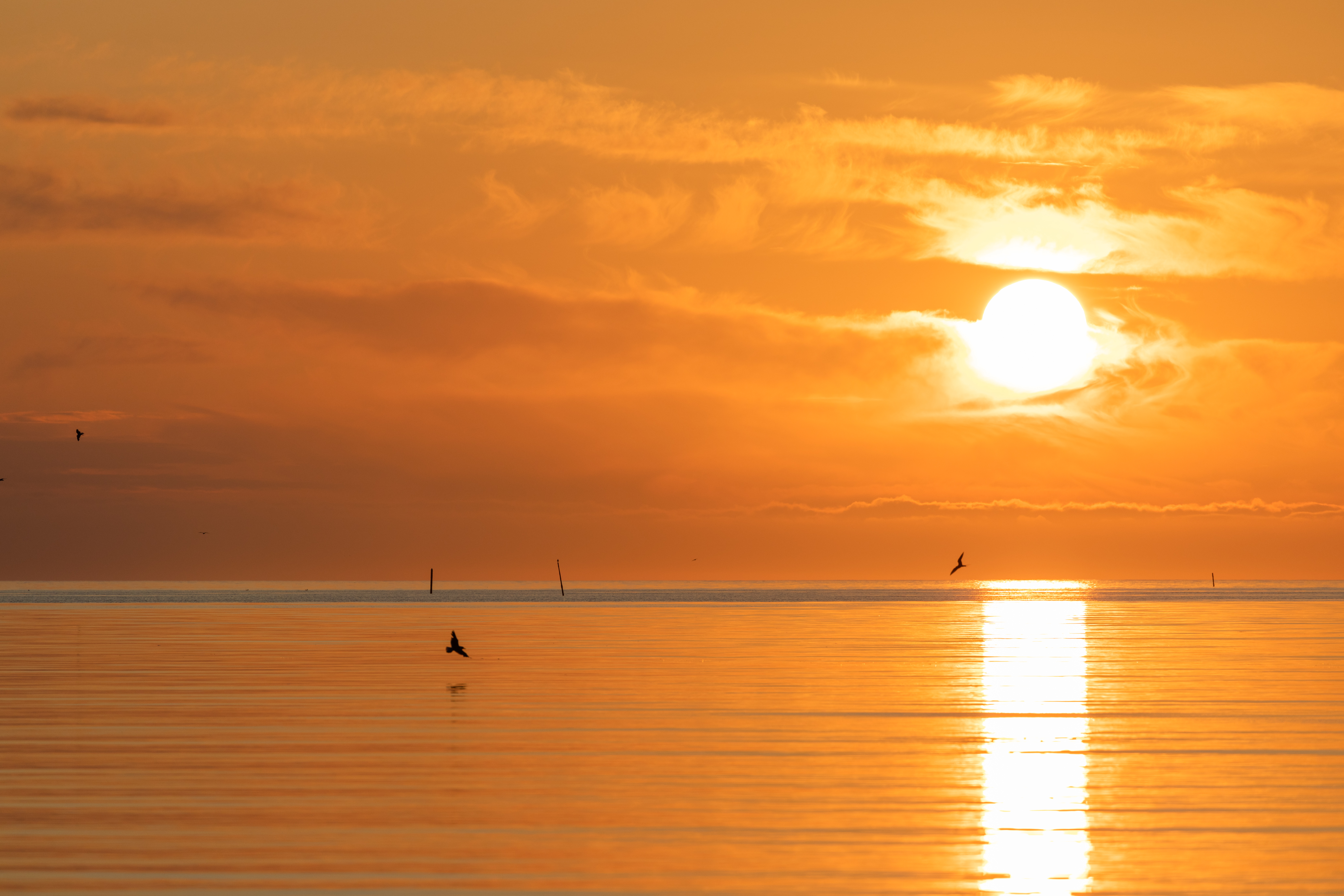 Free download wallpaper Sea, Sun, Reflection, Nature, Sunset, Clouds on your PC desktop
