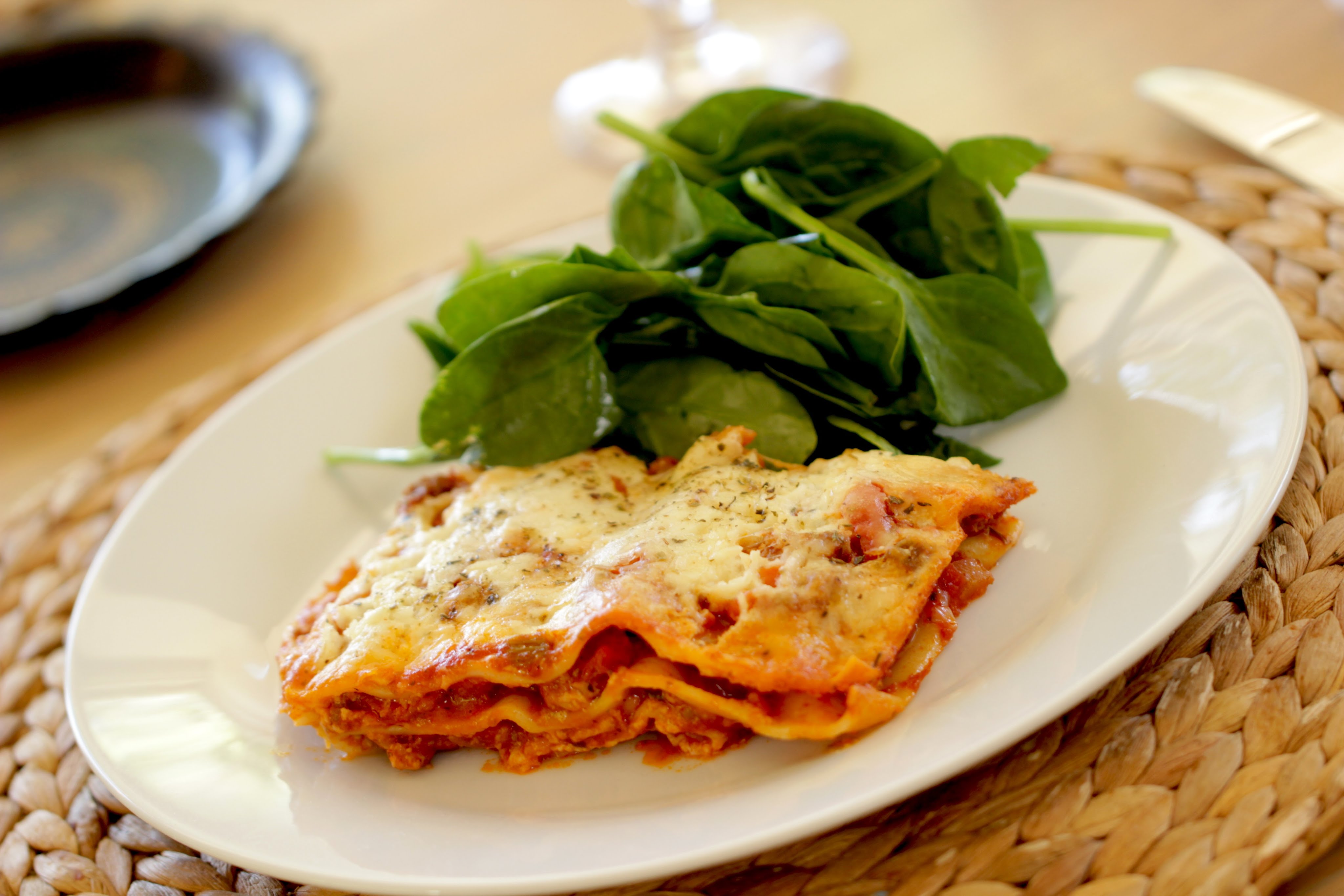 Handy-Wallpaper Mahlzeit, Lasagne, Nahrungsmittel kostenlos herunterladen.