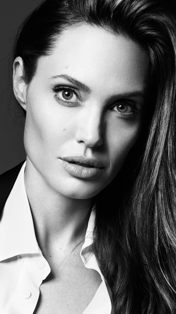 Descarga gratuita de fondo de pantalla para móvil de Angelina Jolie, Celebridades.