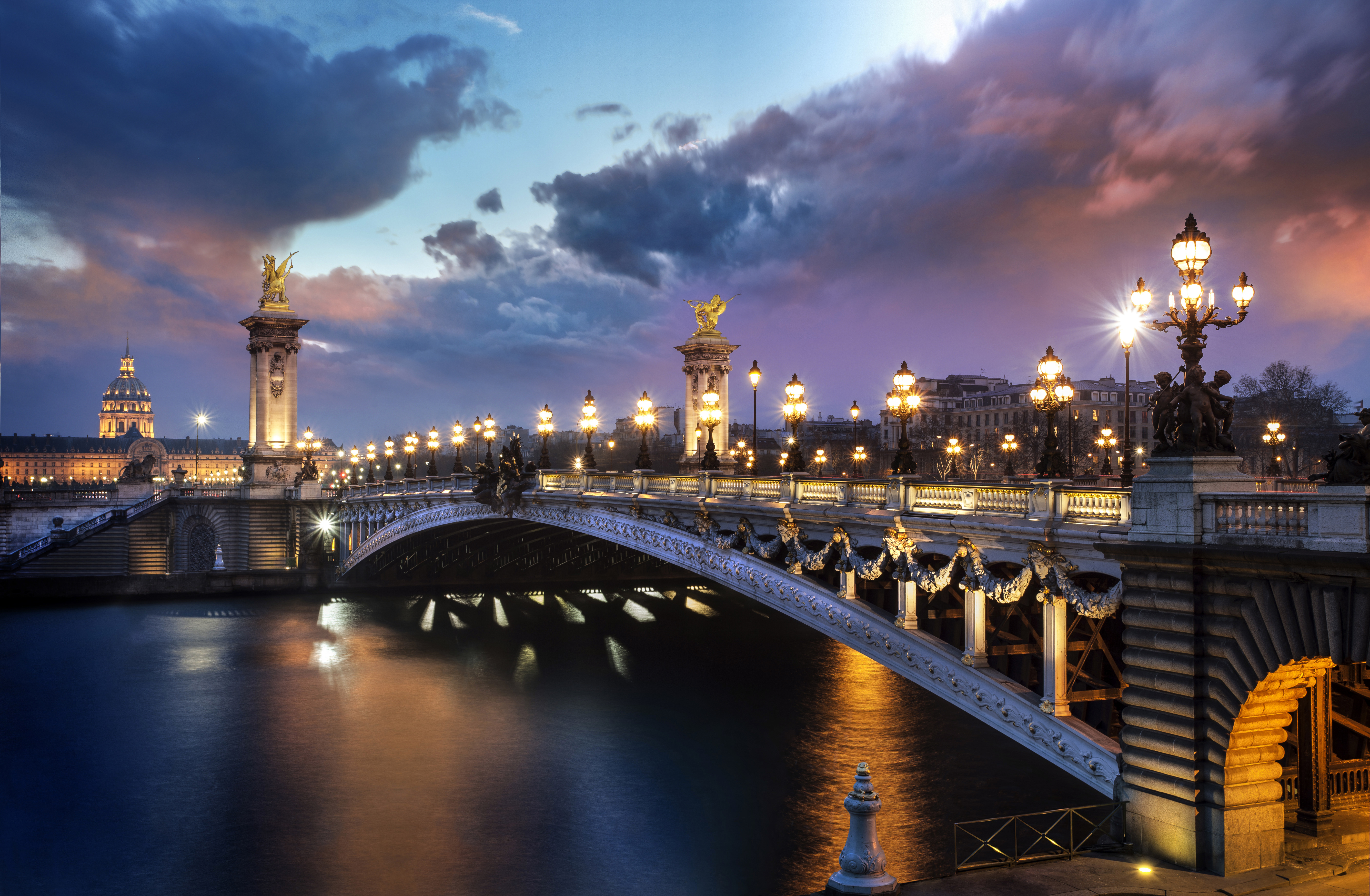 Скачать обои бесплатно Река, Мосты, Ночь, Облака, Париж, Франция, Мост, Сделано Человеком, Уличный Фонарь картинка на рабочий стол ПК