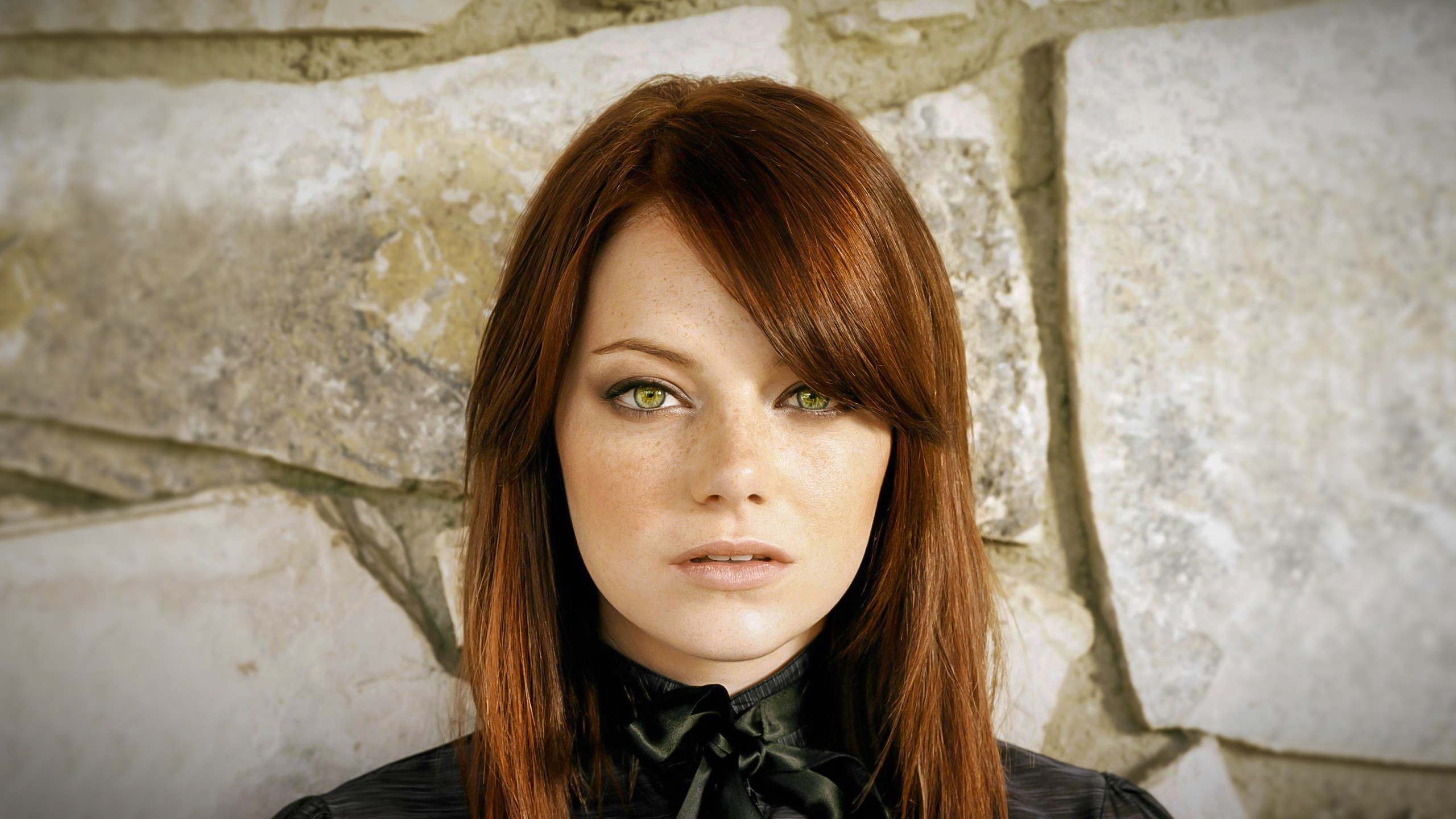 Download mobile wallpaper Emma Stone, Redhead, Face, Green Eyes, American, Celebrity, Actress, Stare for free.